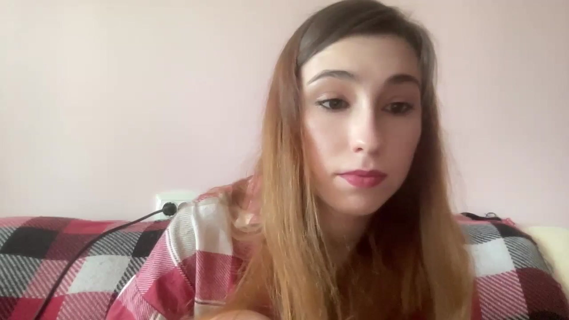 Gallery image thumbnail from Just_I's myfreecams stream on, 04/07/2024, 14:30 image 14 of 20