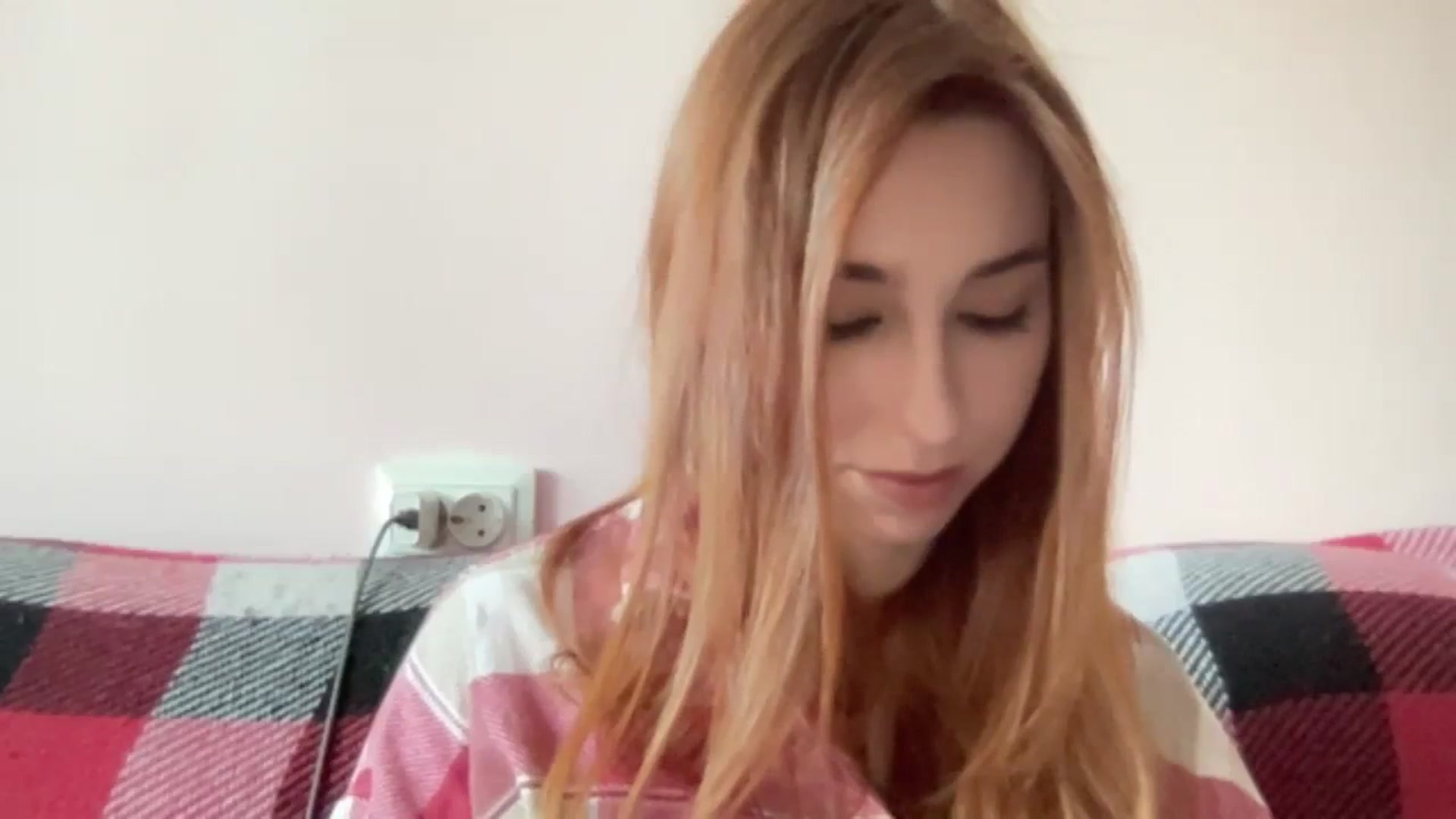 Gallery image thumbnail from Just_I's myfreecams stream on, 04/28/2024, 14:44 image 14 of 20