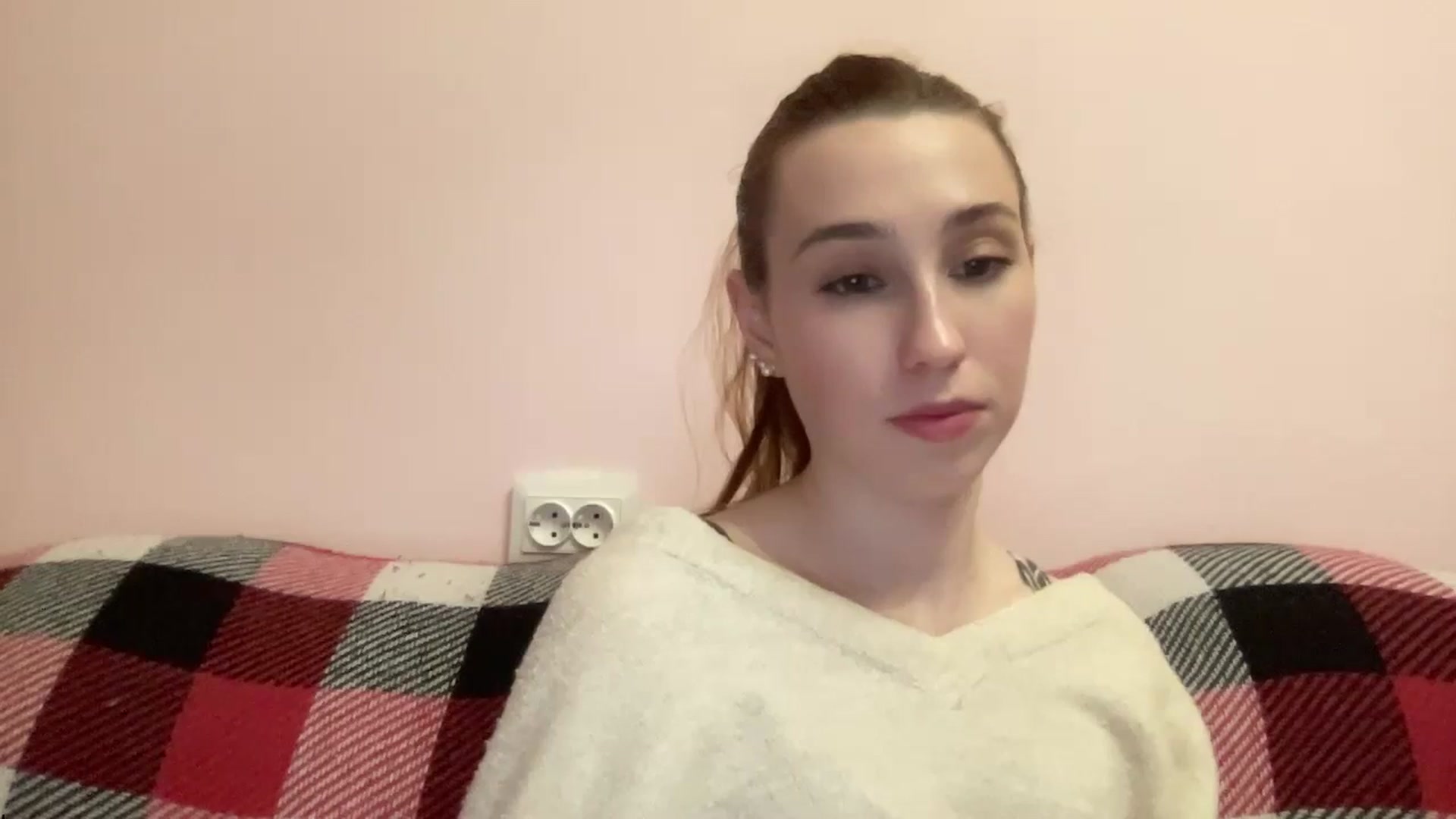Gallery image thumbnail from Just_I's myfreecams stream on, 05/06/2024, 19:54 image 20 of 20