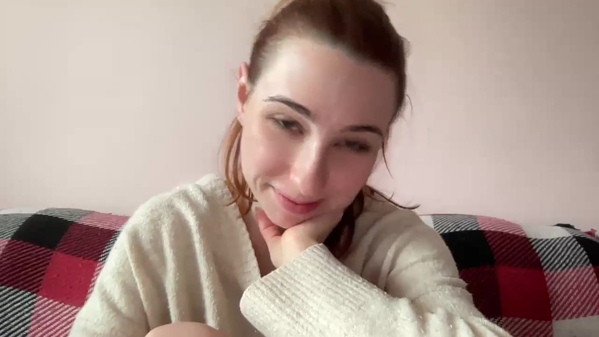 Gallery image thumbnail from Just_I's myfreecams stream on, 05/07/2024, 12:04 image 5 of 20