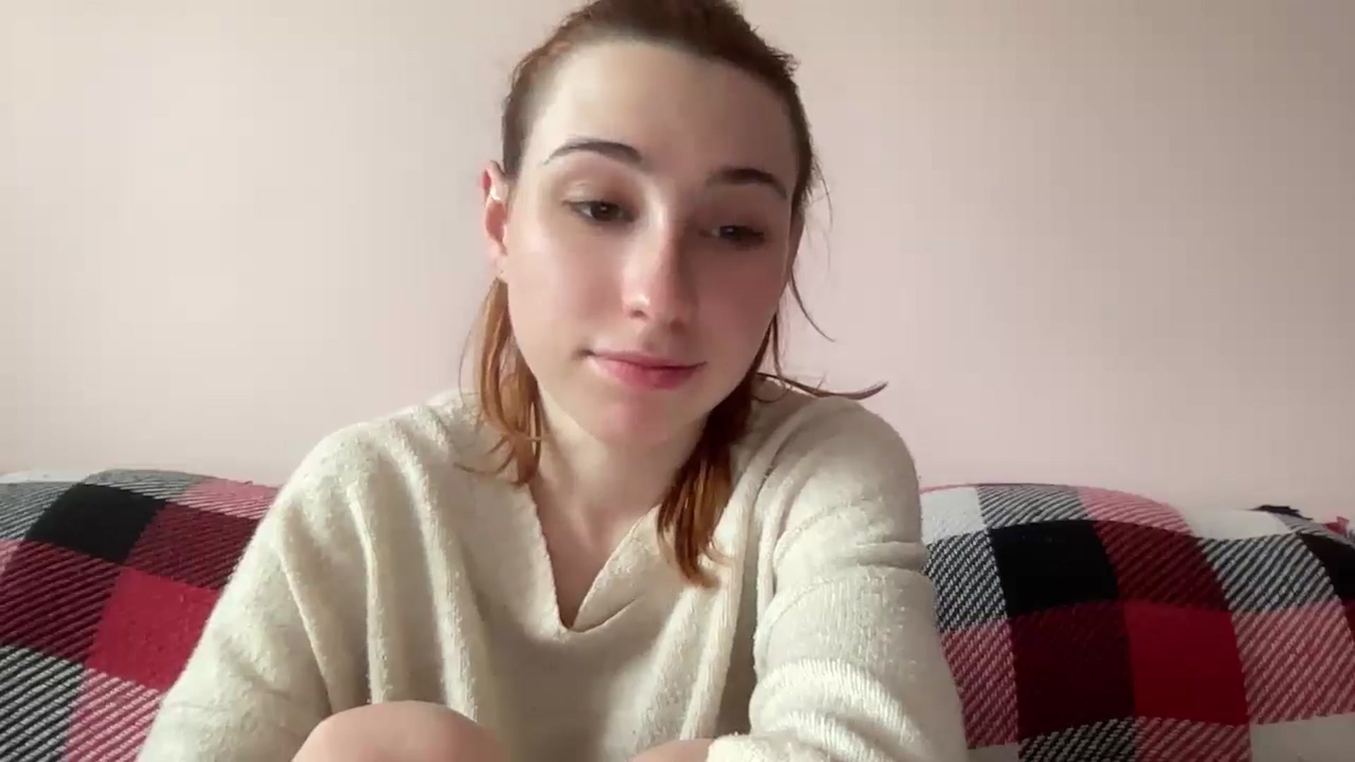 Gallery image thumbnail from Just_I's myfreecams stream on, 05/07/2024, 12:04 image 8 of 20