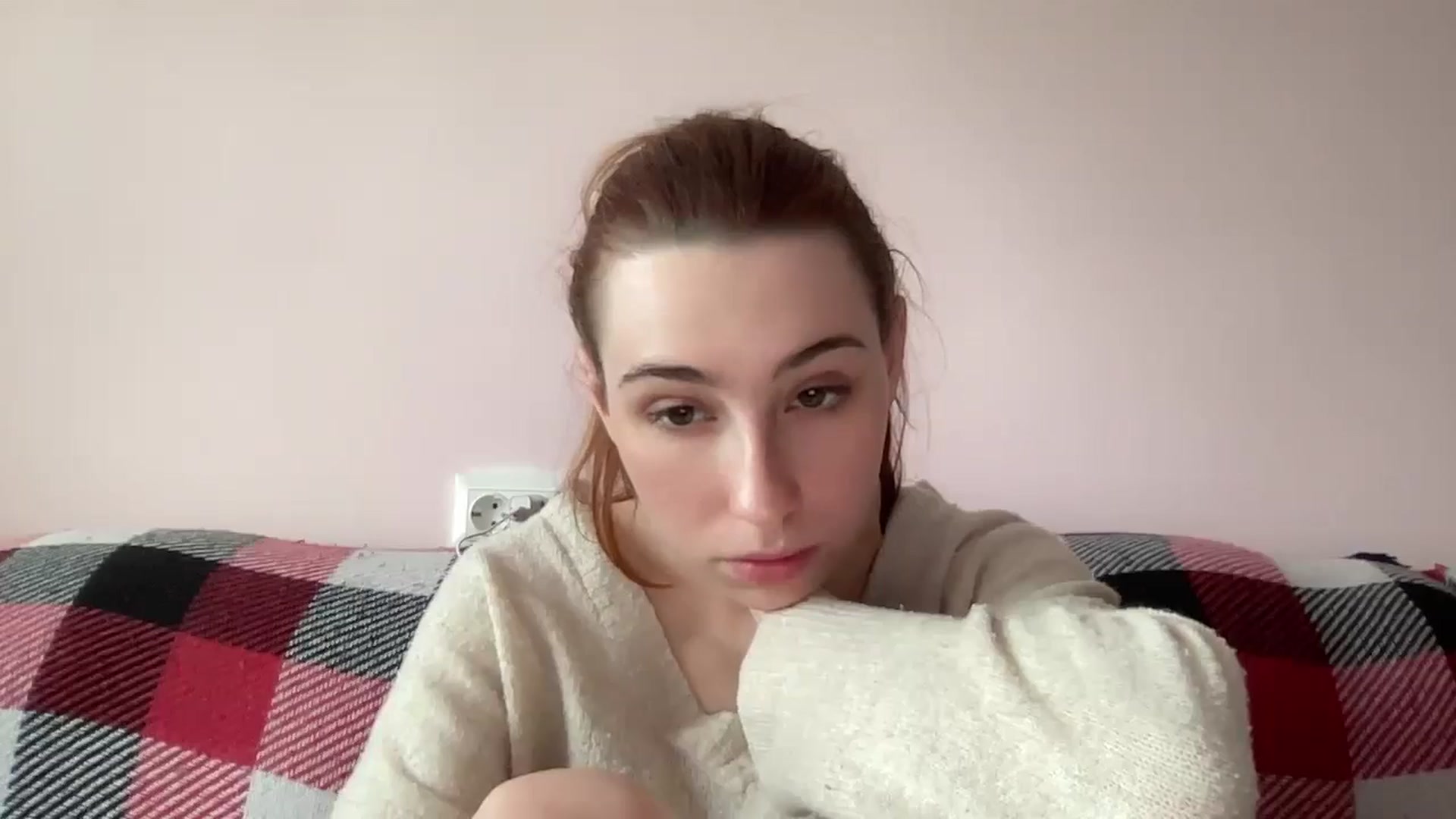 Gallery image thumbnail from Just_I's myfreecams stream on, 05/07/2024, 12:04 image 19 of 20