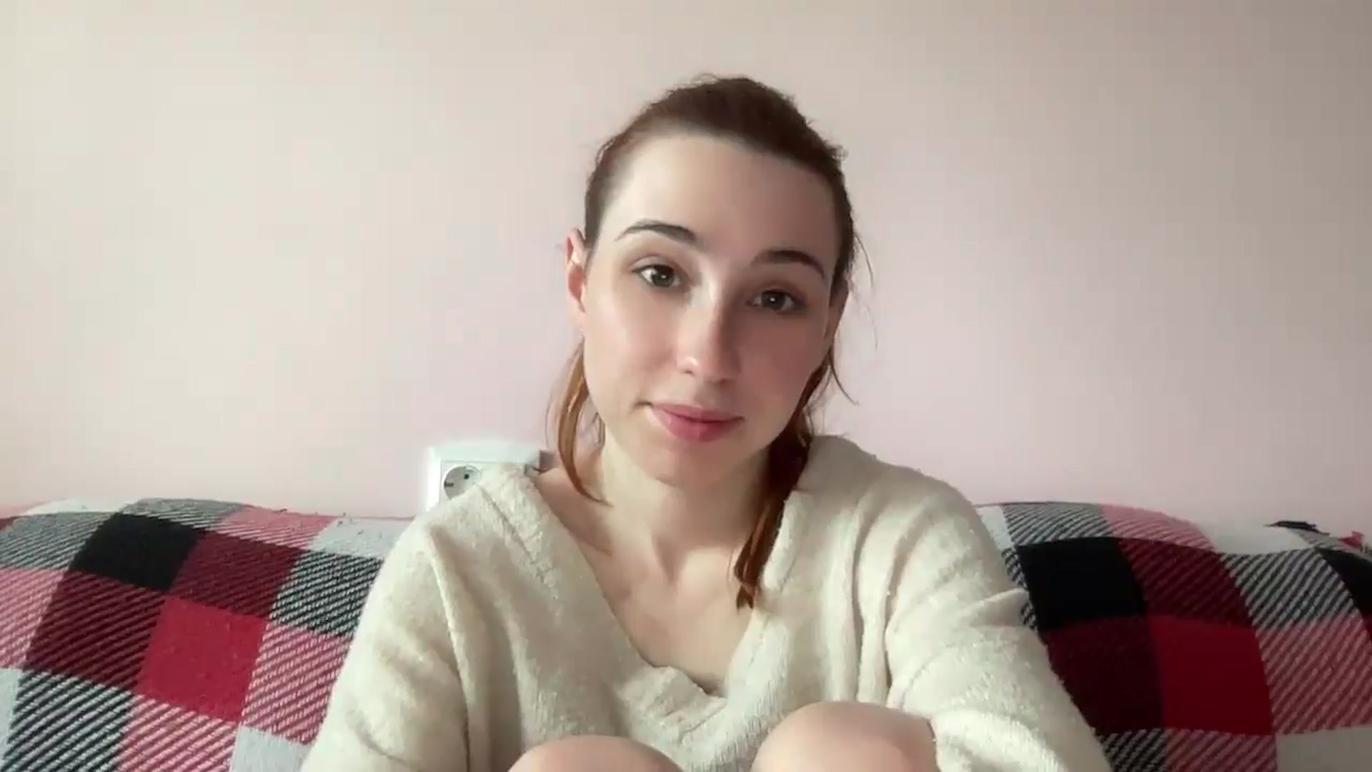 Gallery image thumbnail from Just_I's myfreecams stream on, 05/07/2024, 12:04 image 17 of 20