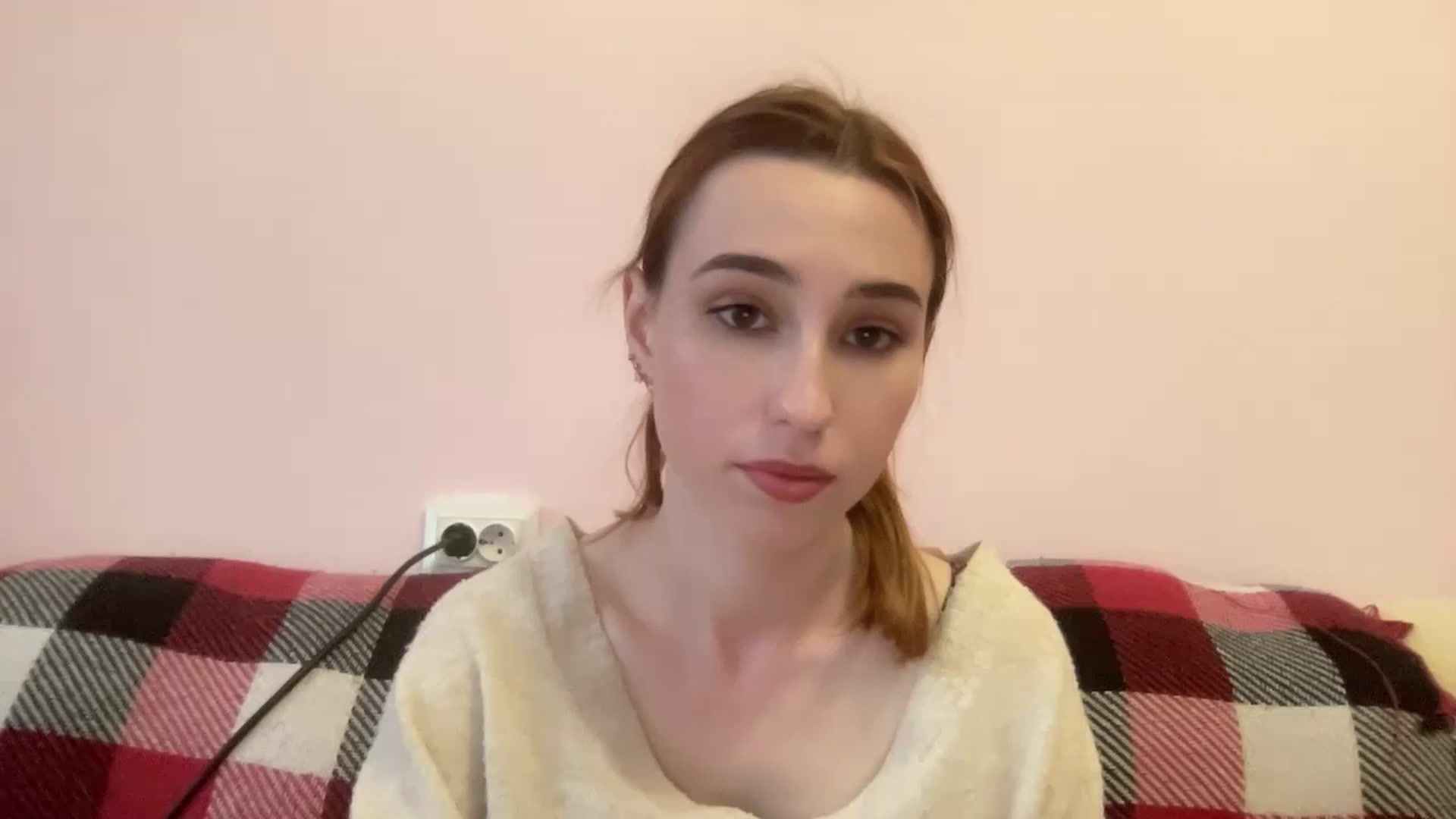 Gallery image thumbnail from Just_I's myfreecams stream on, 05/12/2024, 17:46 image 2 of 20