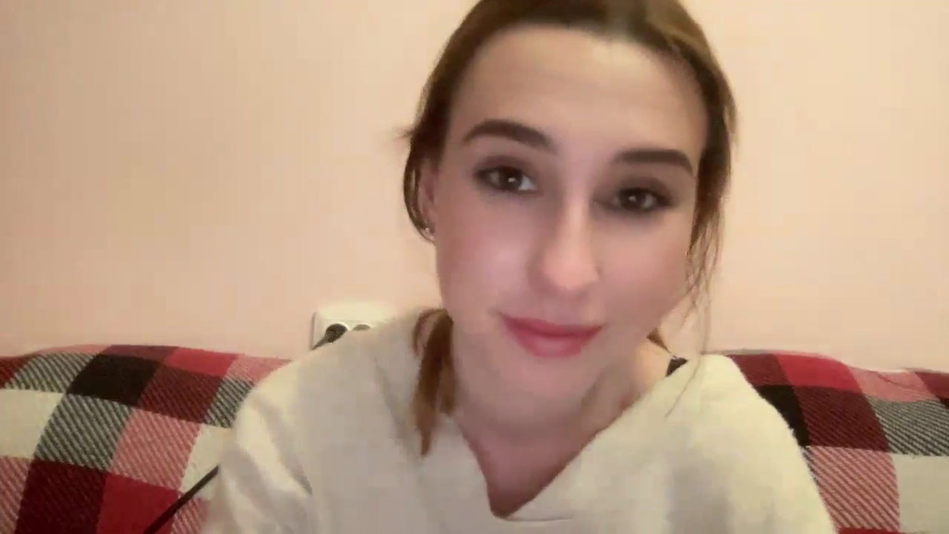 Gallery image thumbnail from Just_I's myfreecams stream on, 05/12/2024, 18:51 image 2 of 20