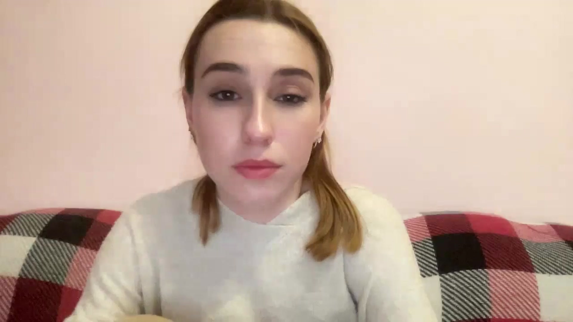 Gallery image thumbnail from Just_I's myfreecams stream on, 05/12/2024, 18:51 image 8 of 20
