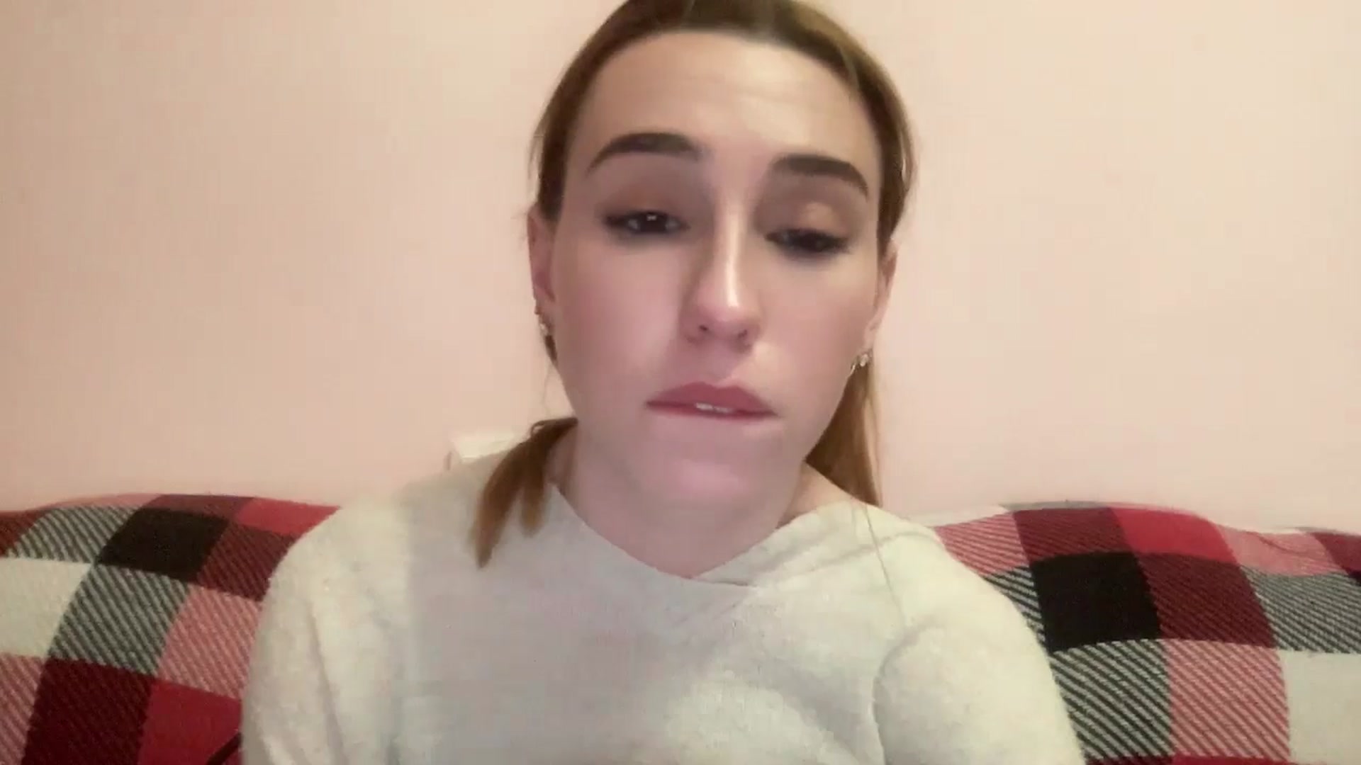 Gallery image thumbnail from Just_I's myfreecams stream on, 05/12/2024, 18:51 image 5 of 20