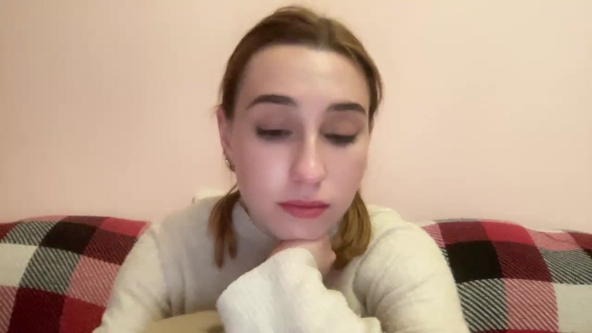 Gallery image thumbnail from Just_I's myfreecams stream on, 05/12/2024, 18:51 image 11 of 20