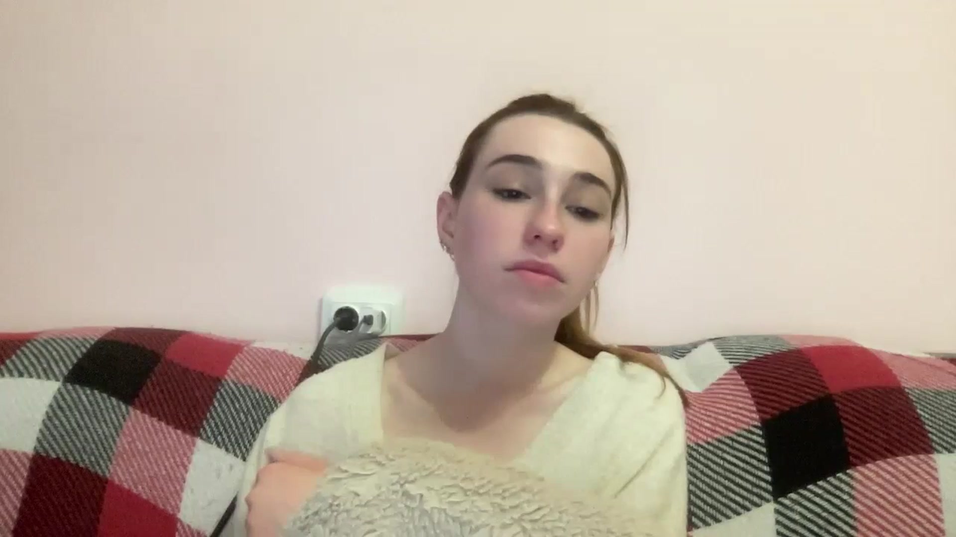 Gallery image thumbnail from Just_I's myfreecams stream on, 05/13/2024, 02:24 image 17 of 20