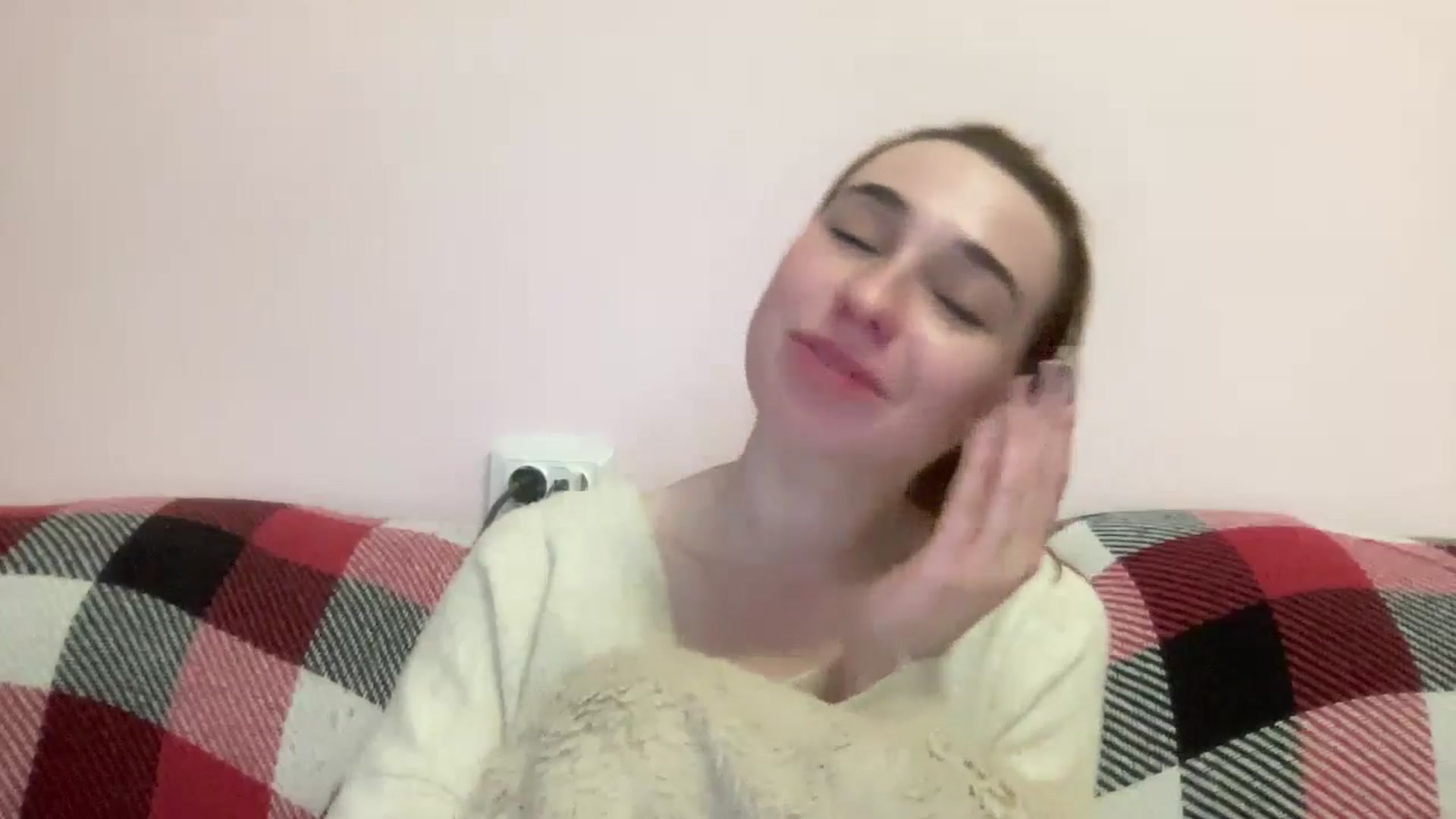 Gallery image thumbnail from Just_I's myfreecams stream on, 05/13/2024, 02:24 image 11 of 20