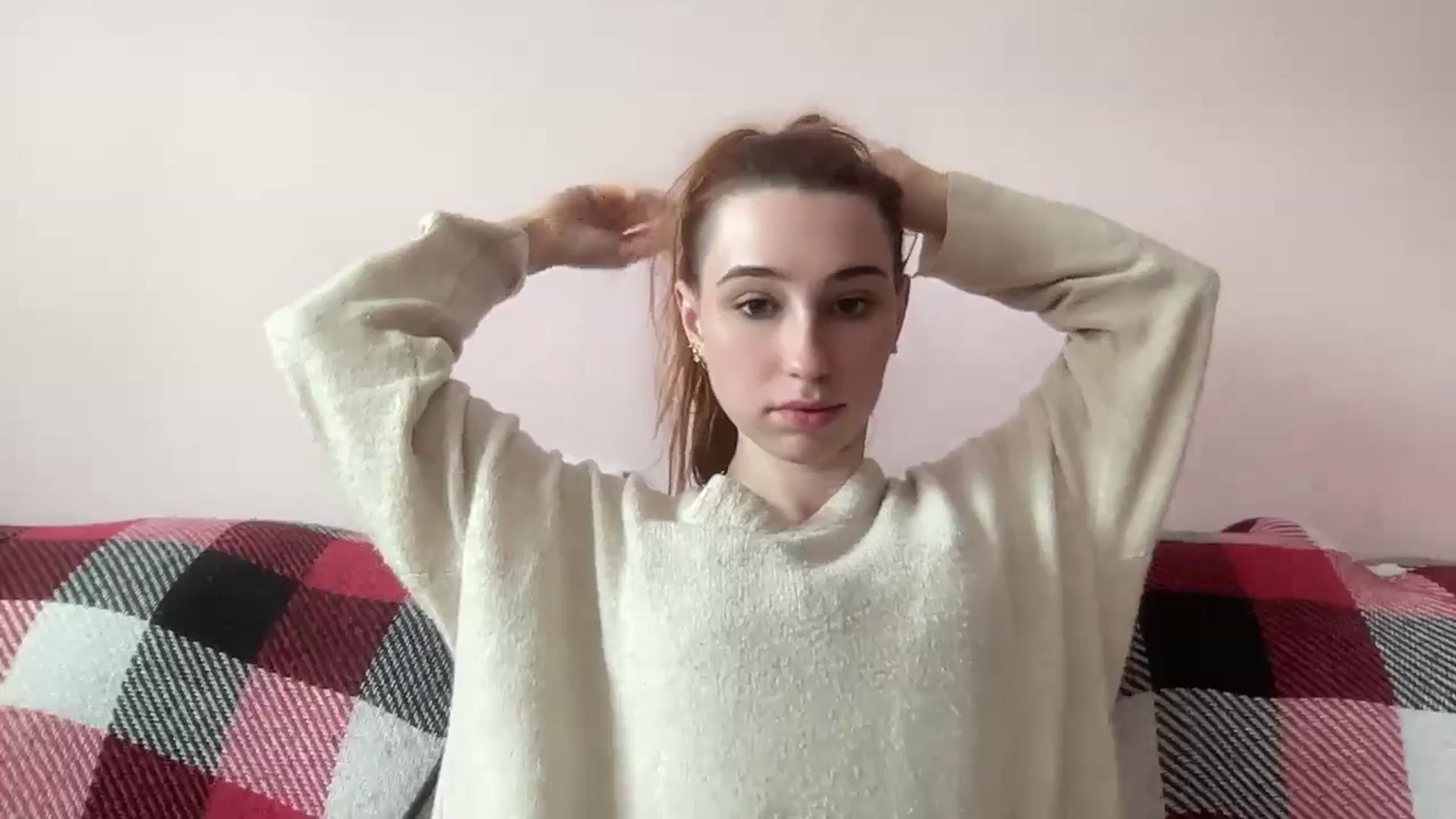 Gallery image thumbnail from Just_I's myfreecams stream on, 05/13/2024, 08:39 image 19 of 20