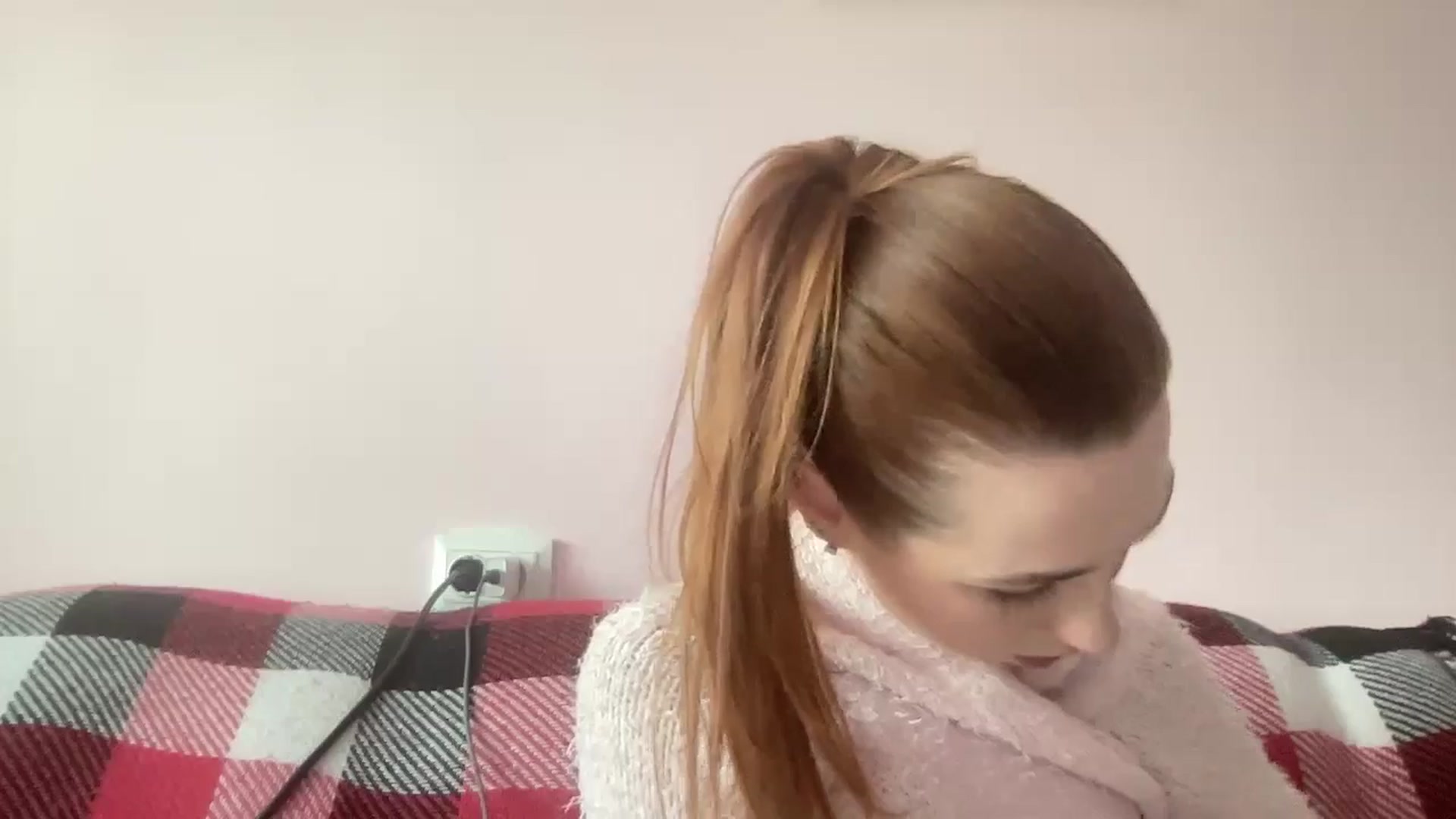 Gallery image thumbnail from Just_I's myfreecams stream on, 05/16/2024, 13:38 image 15 of 20