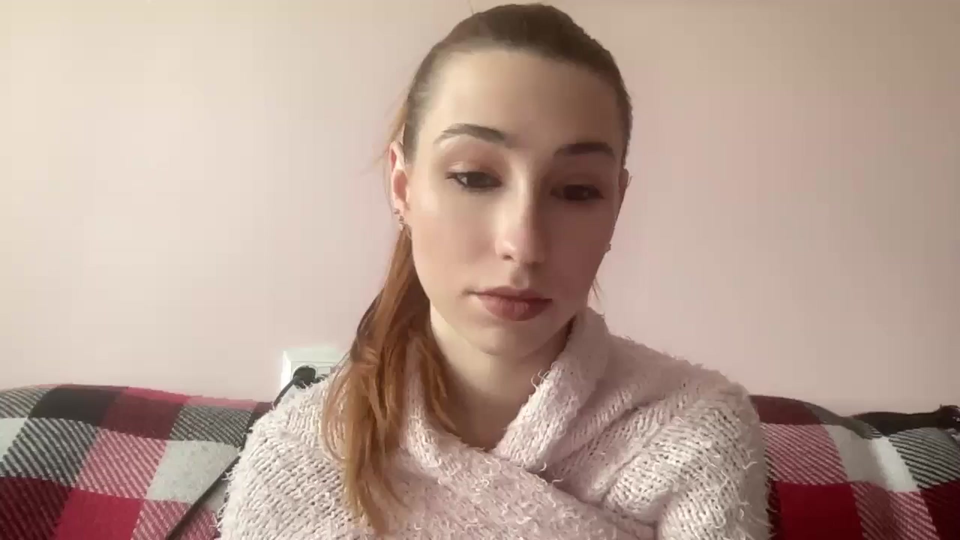 Gallery image thumbnail from Just_I's myfreecams stream on, 05/16/2024, 13:38 image 8 of 20