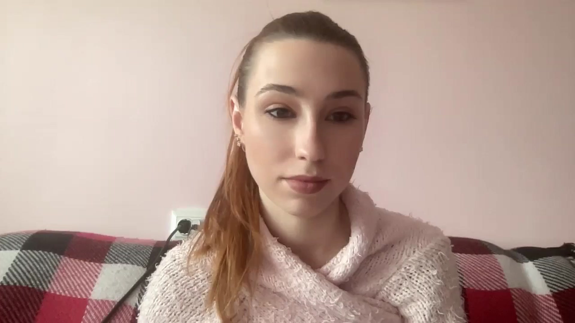 Gallery image thumbnail from Just_I's myfreecams stream on, 05/16/2024, 13:38 image 13 of 20
