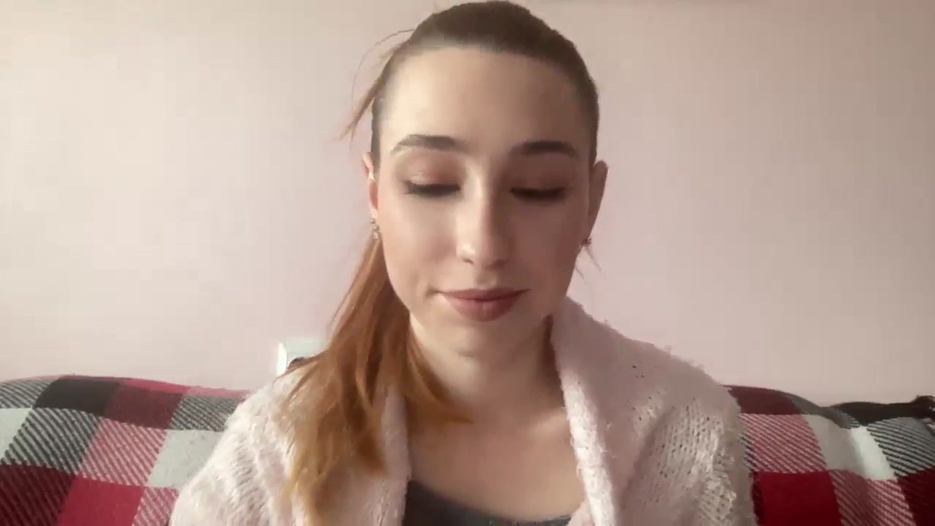 Gallery image thumbnail from Just_I's myfreecams stream on, 05/16/2024, 13:38 image 20 of 20