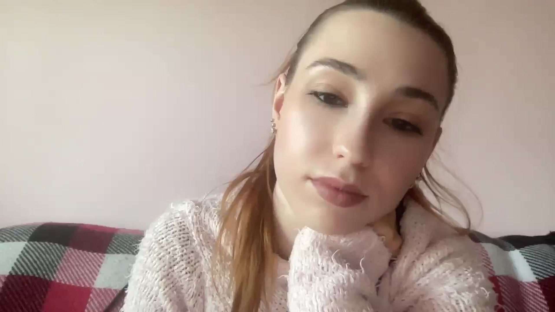 Gallery image thumbnail from Just_I's myfreecams stream on, 05/16/2024, 15:10 image 14 of 20