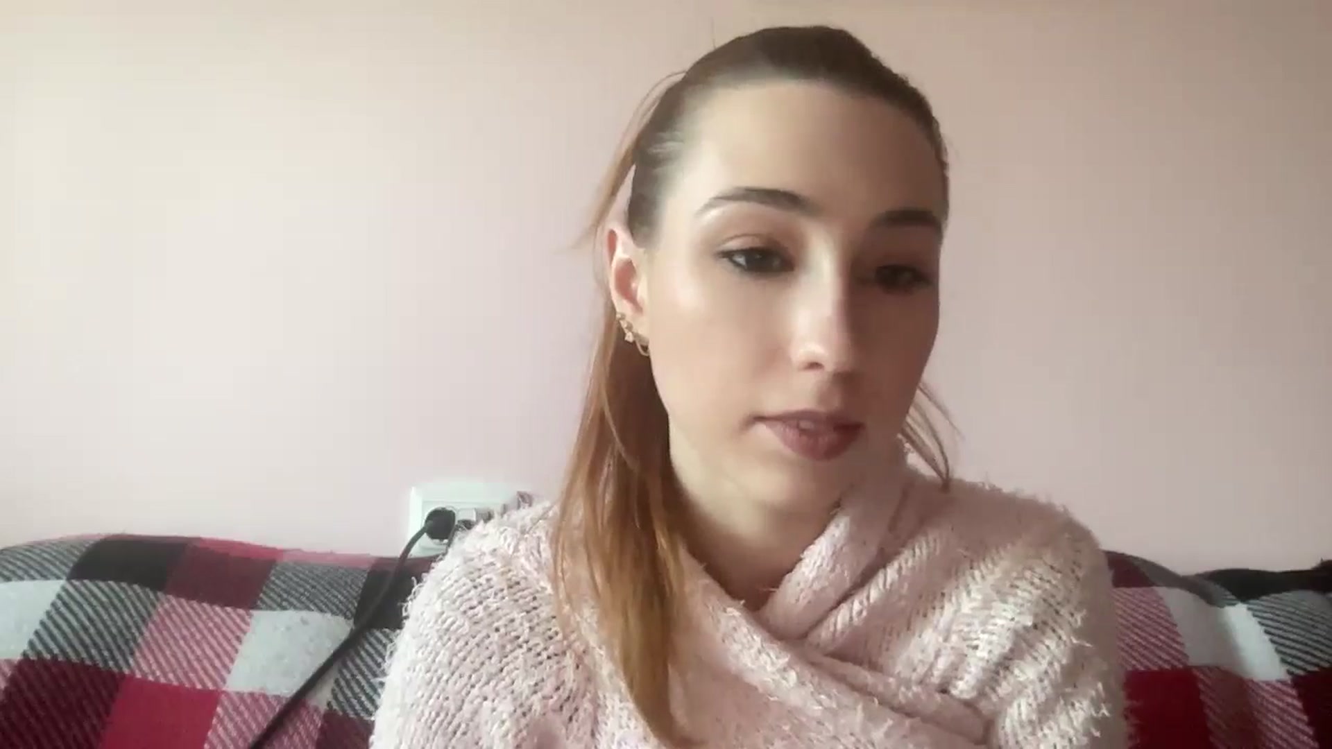 Gallery image thumbnail from Just_I's myfreecams stream on, 05/16/2024, 15:10 image 20 of 20
