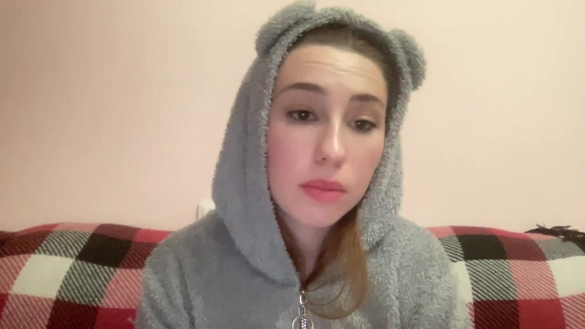 Gallery image thumbnail from Just_I's myfreecams stream on, 05/18/2024, 20:04 image 20 of 20