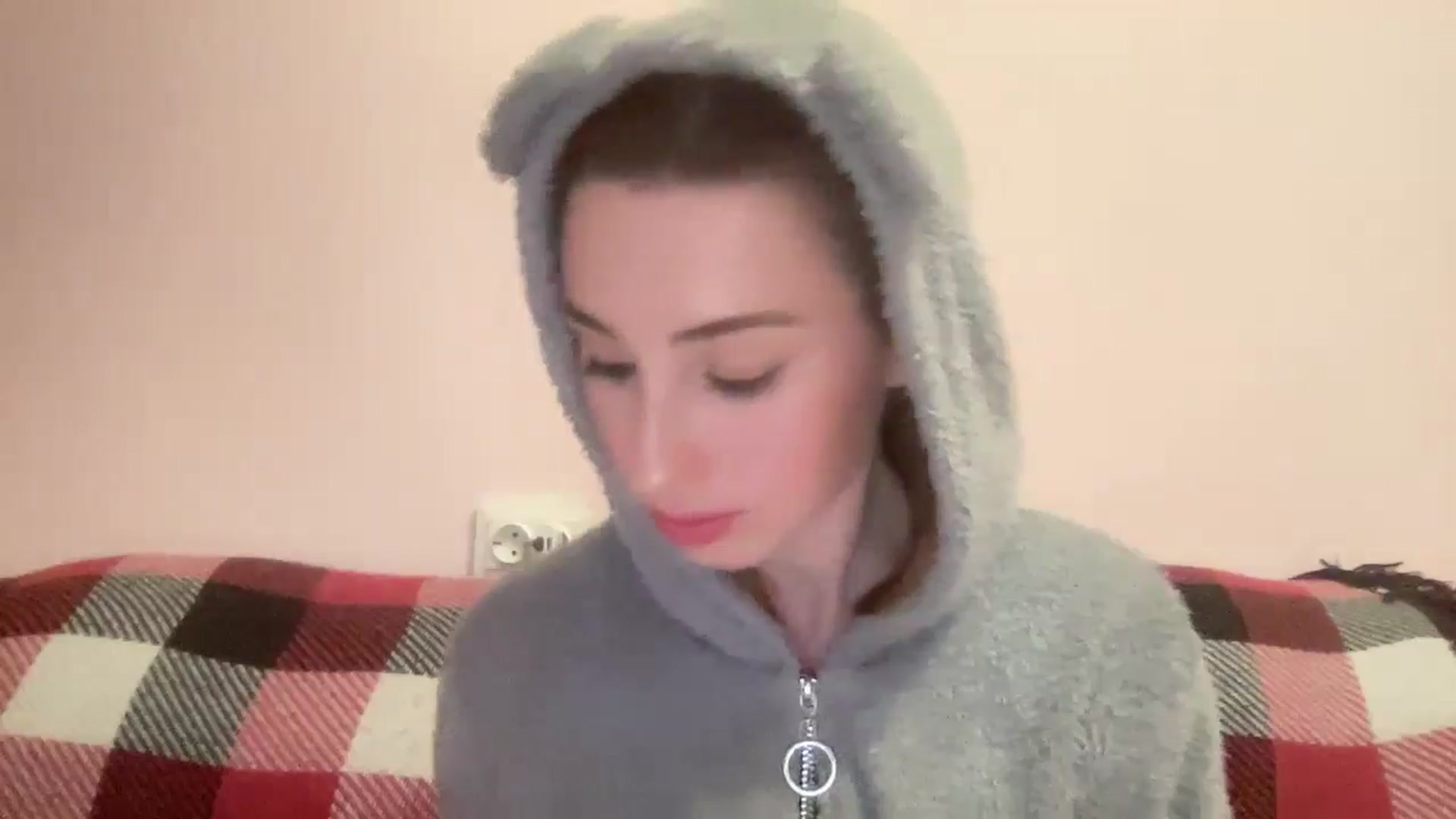 Gallery image thumbnail from Just_I's myfreecams stream on, 05/18/2024, 20:04 image 4 of 20