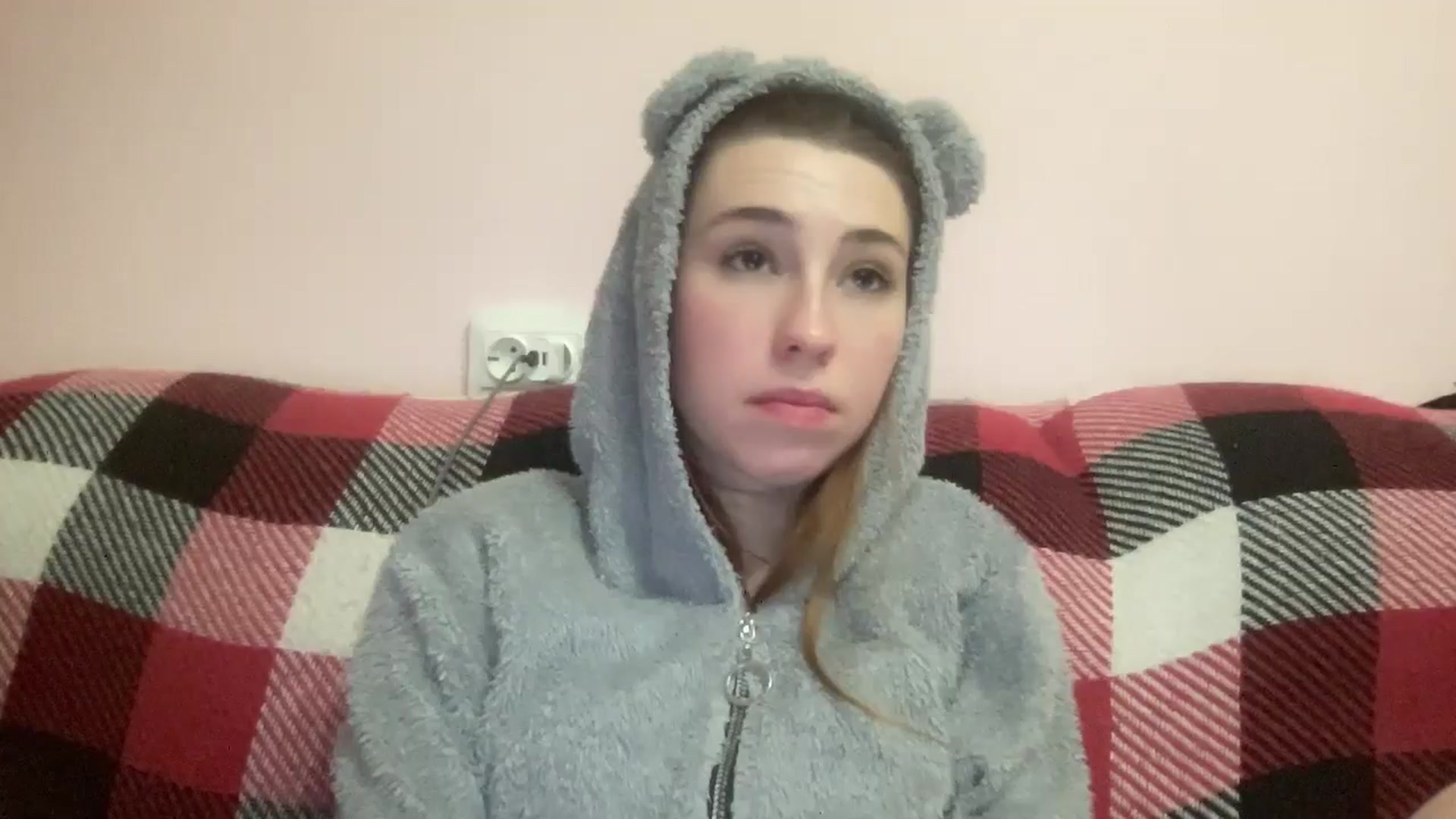 Gallery image thumbnail from Just_I's myfreecams stream on, 05/19/2024, 01:33 image 15 of 20