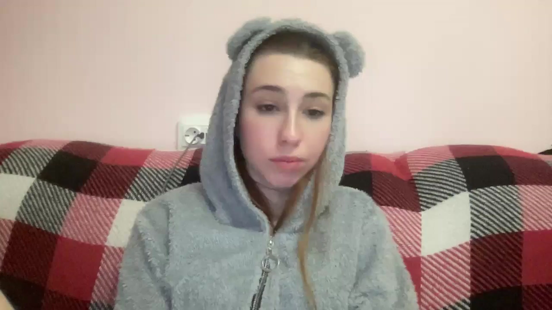 Gallery image thumbnail from Just_I's myfreecams stream on, 05/19/2024, 01:33 image 12 of 20