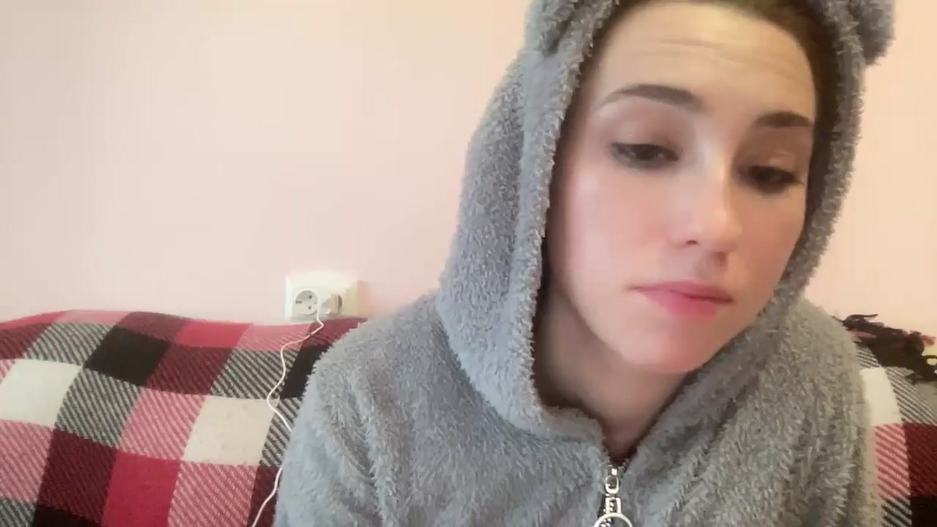 Gallery image thumbnail from Just_I's myfreecams stream on, 05/19/2024, 02:57 image 8 of 20
