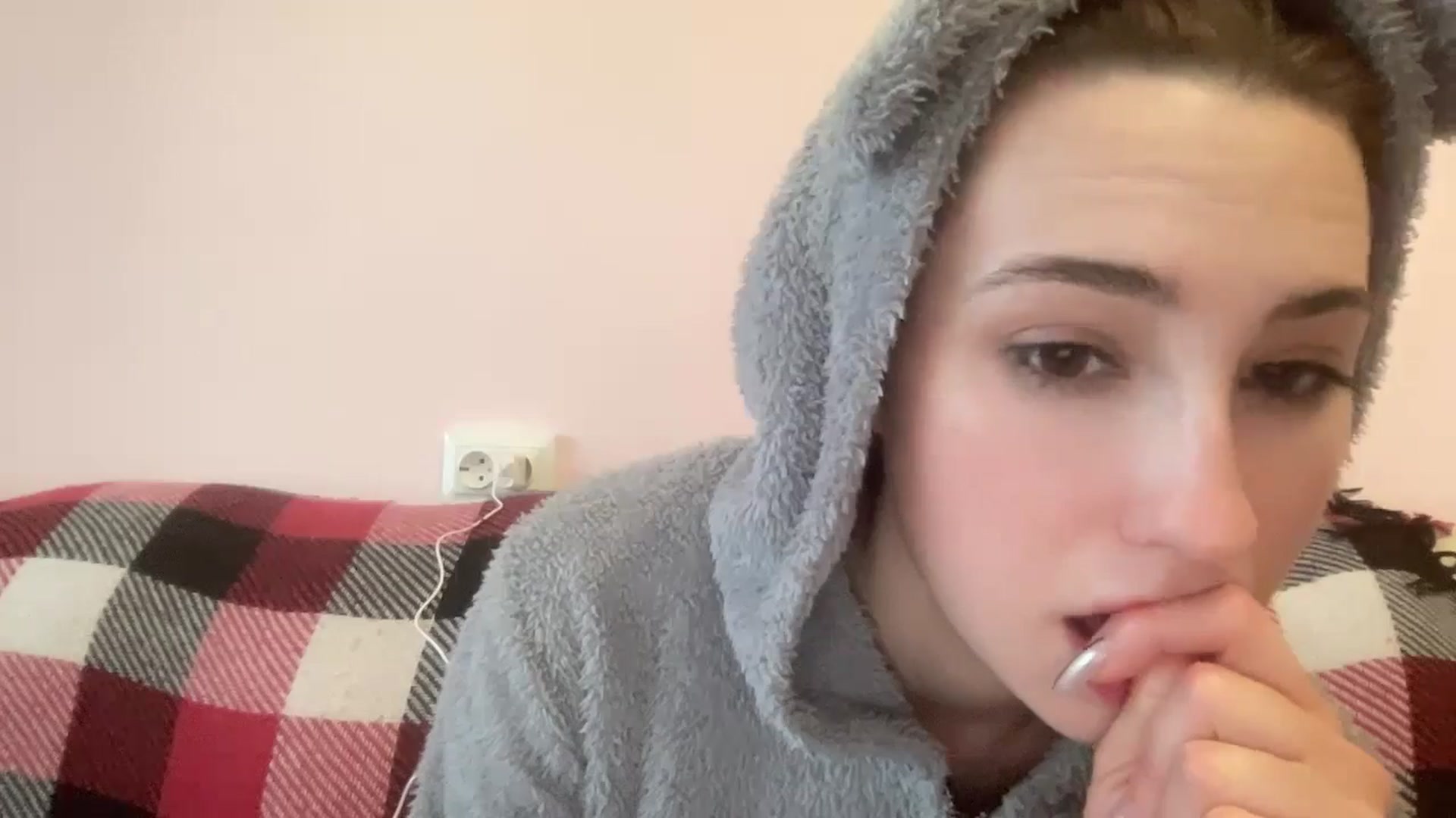 Gallery image thumbnail from Just_I's myfreecams stream on, 05/19/2024, 02:57 image 5 of 20