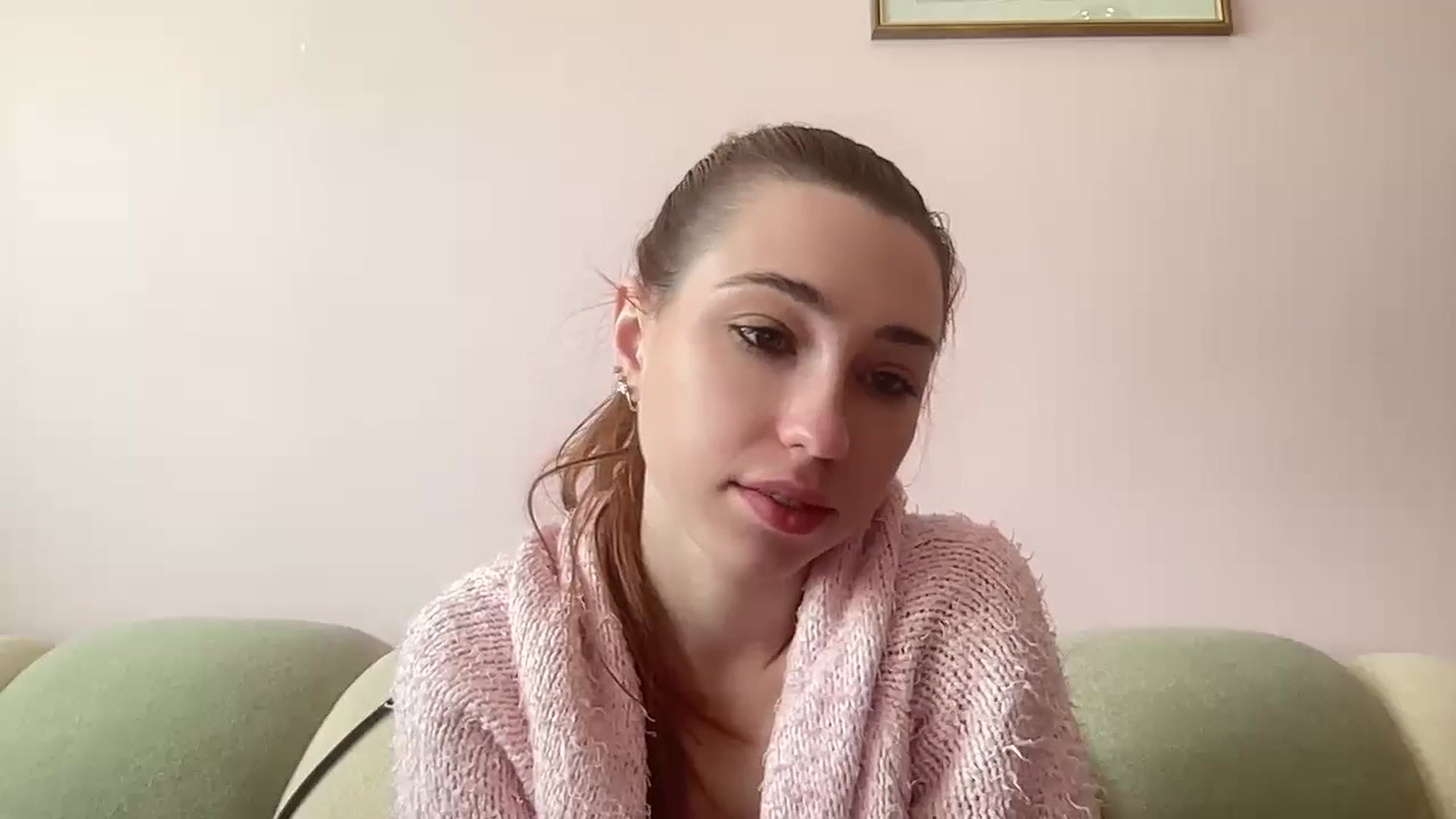 Gallery image thumbnail from Just_I's myfreecams stream on, 05/20/2024, 06:33 image 10 of 20