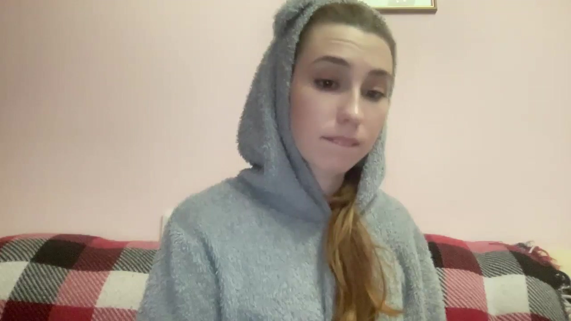 Gallery image thumbnail from Just_I's myfreecams stream on, 05/21/2024, 20:14 image 13 of 20