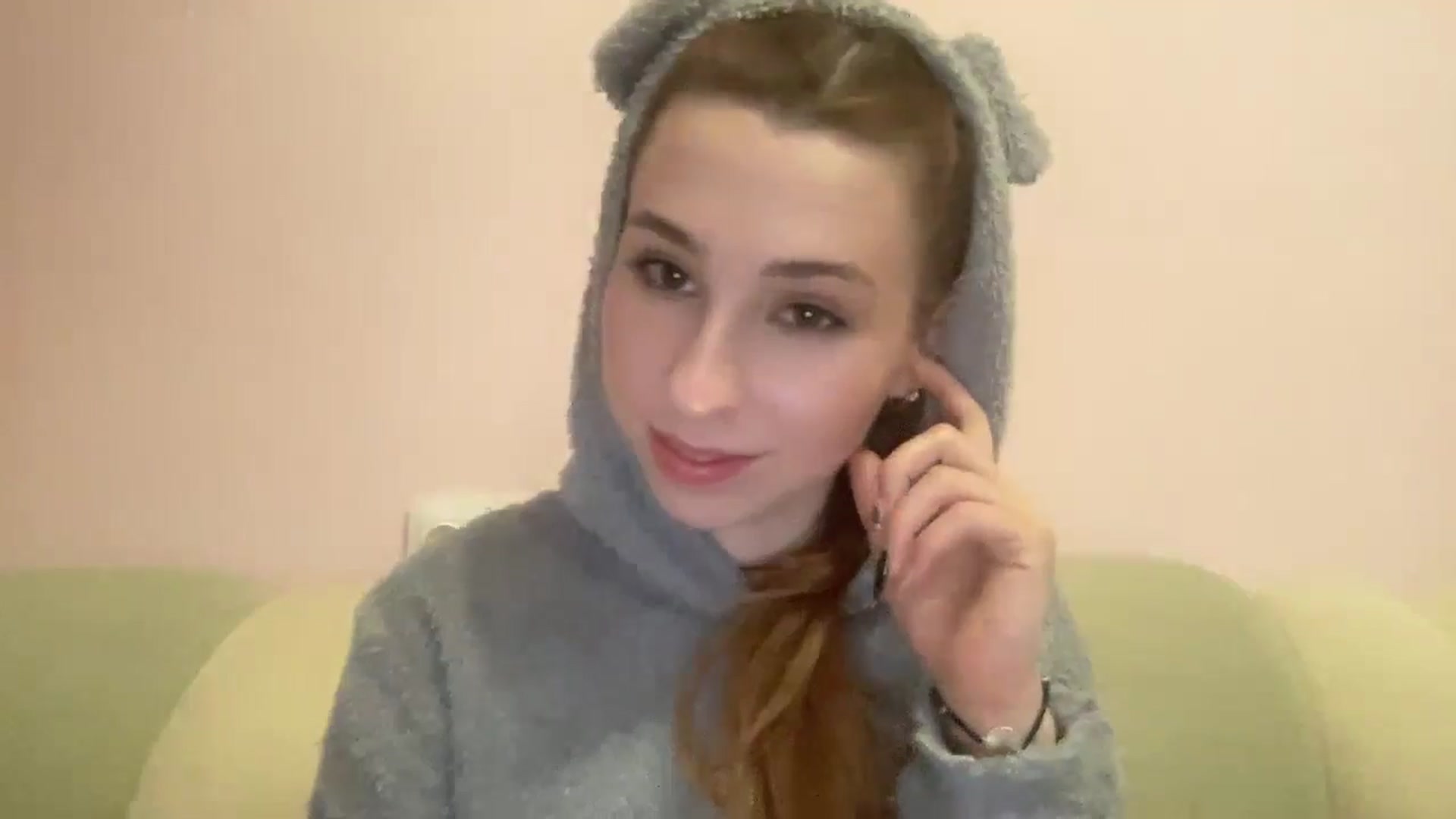Gallery image thumbnail from Just_I's myfreecams stream on, 05/21/2024, 20:14 image 18 of 20