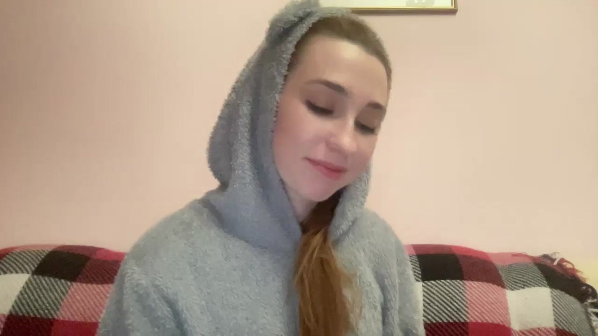 Gallery image thumbnail from Just_I's myfreecams stream on, 05/21/2024, 20:14 image 3 of 20