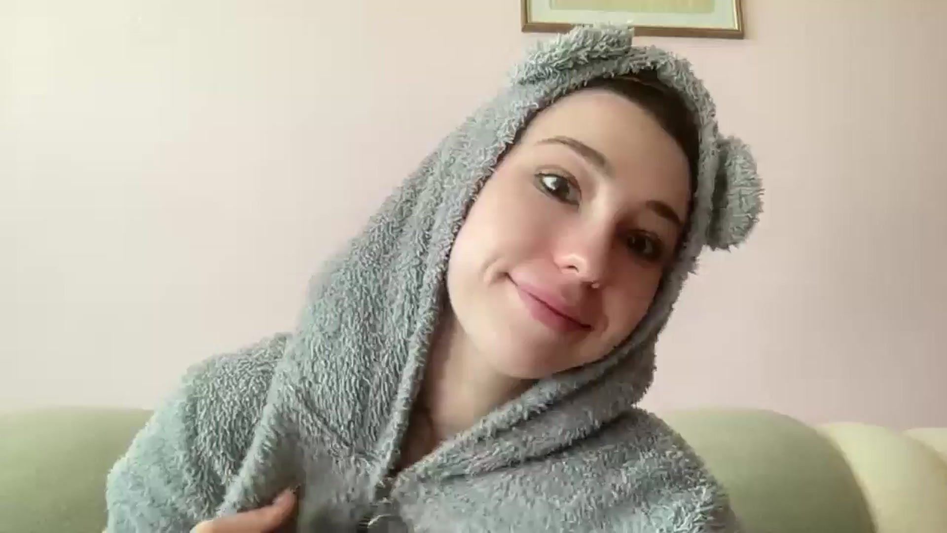 Gallery image thumbnail from Just_I's myfreecams stream on, 05/22/2024, 08:15 image 5 of 20