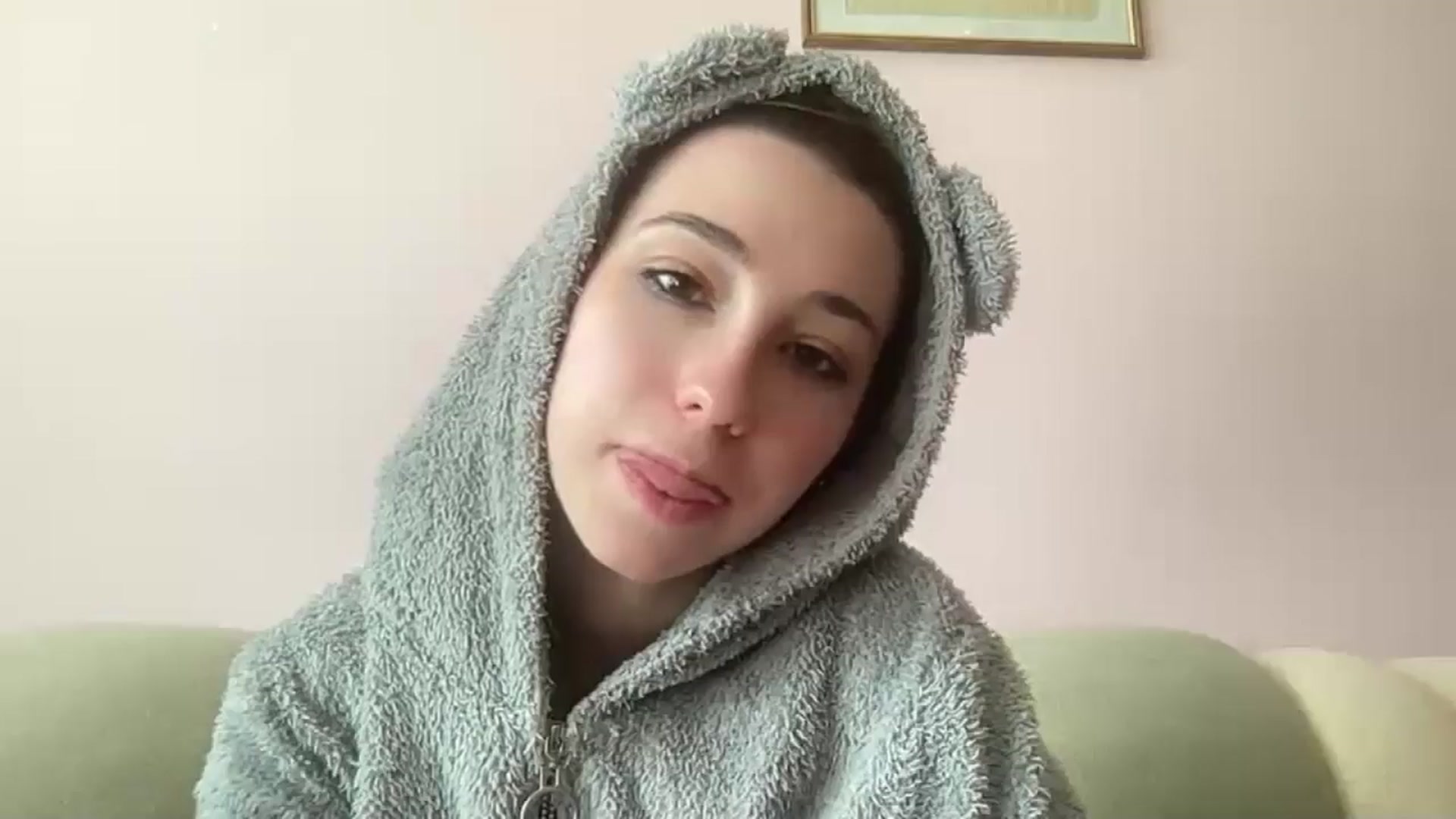 Gallery image thumbnail from Just_I's myfreecams stream on, 05/22/2024, 08:15 image 4 of 20