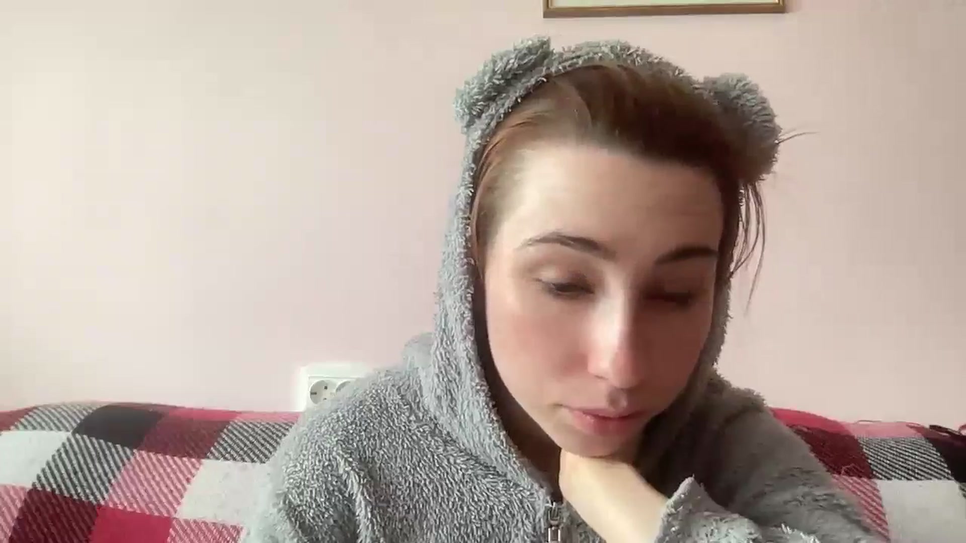 Gallery image thumbnail from Just_I's myfreecams stream on, 05/23/2024, 09:50 image 19 of 20