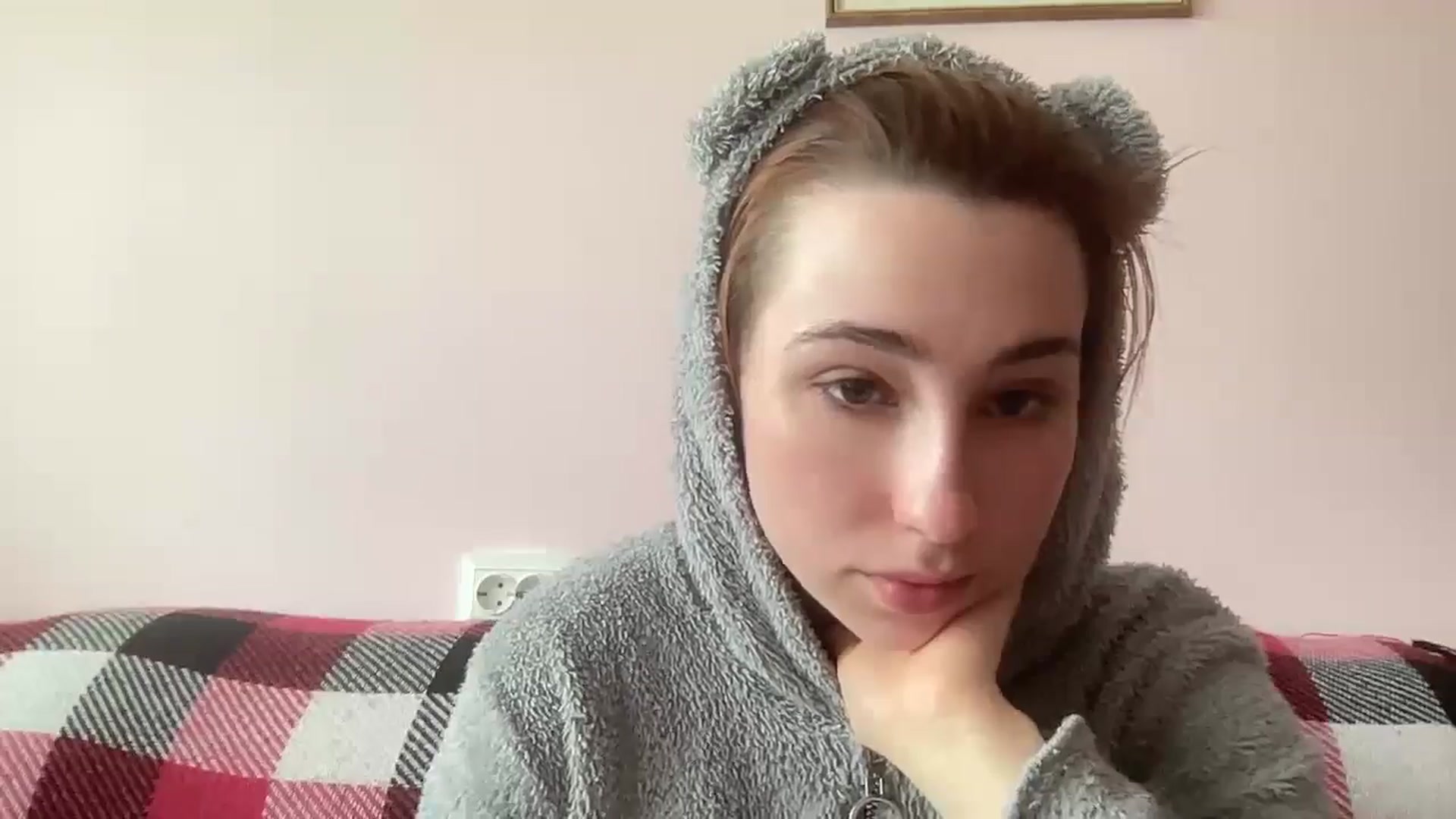 Gallery image thumbnail from Just_I's myfreecams stream on, 05/23/2024, 09:50 image 14 of 20