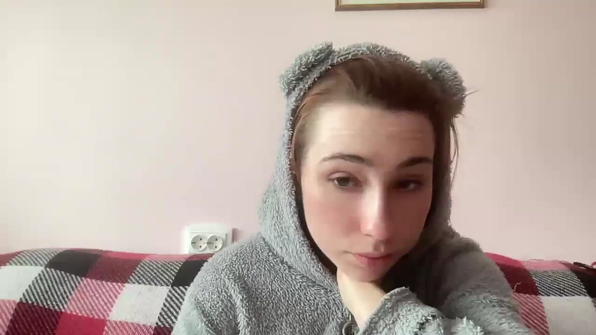 Gallery image thumbnail from Just_I's myfreecams stream on, 05/23/2024, 09:50 image 18 of 20