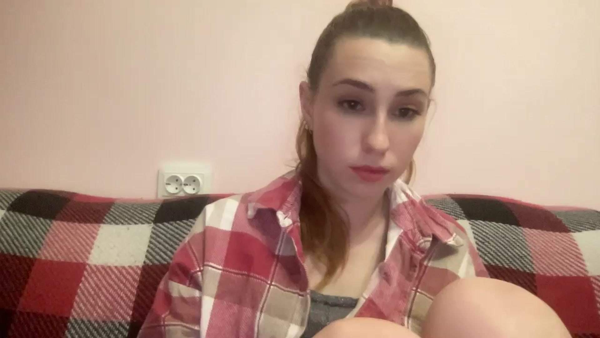 Gallery image thumbnail from Just_I's myfreecams stream on, 05/23/2024, 20:59 image 11 of 20