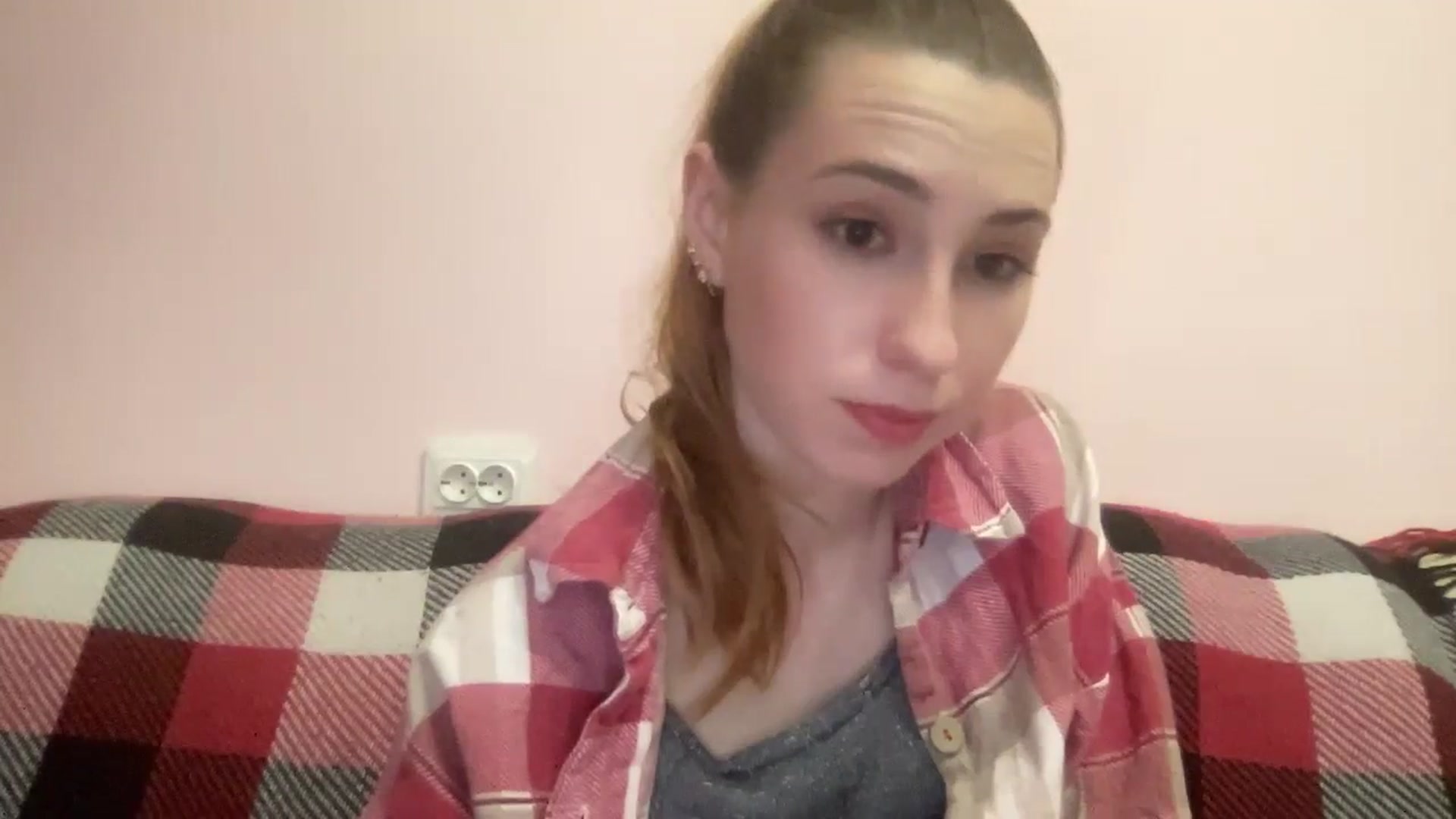 Gallery image thumbnail from Just_I's myfreecams stream on, 05/23/2024, 20:59 image 4 of 20