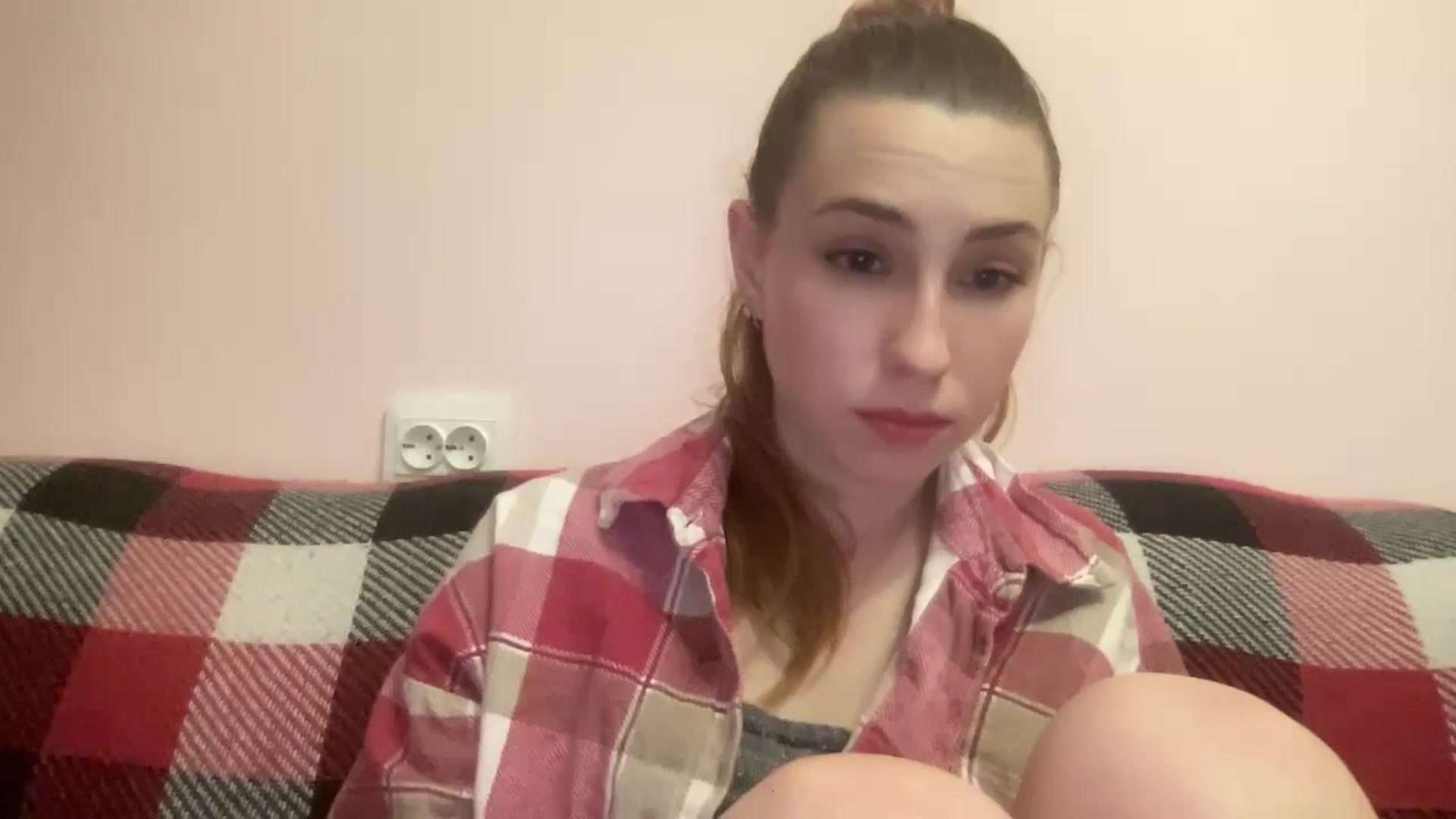 Gallery image thumbnail from Just_I's myfreecams stream on, 05/23/2024, 20:59 image 12 of 20