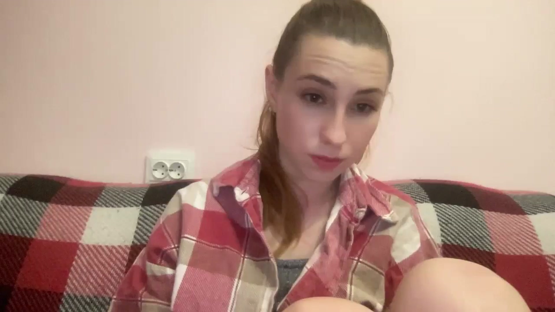 Gallery image thumbnail from Just_I's myfreecams stream on, 05/23/2024, 20:59 image 7 of 20
