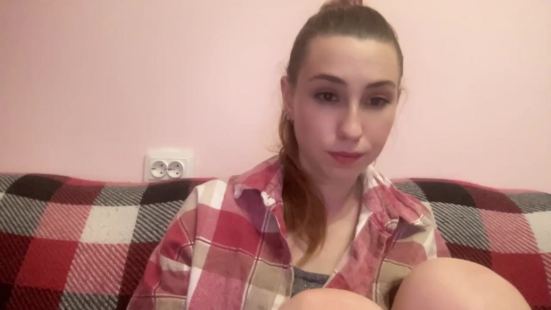 Gallery image thumbnail from Just_I's myfreecams stream on, 05/23/2024, 20:59 image 9 of 20