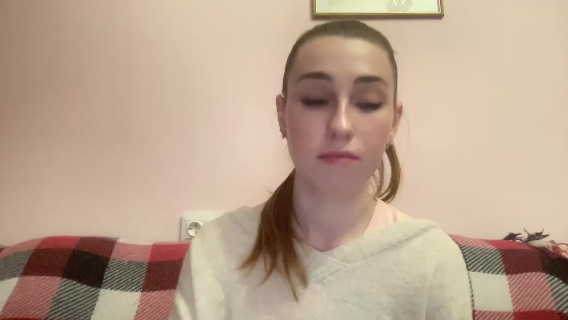Gallery image thumbnail from Just_I's myfreecams stream on, 05/25/2024, 19:33 image 16 of 20