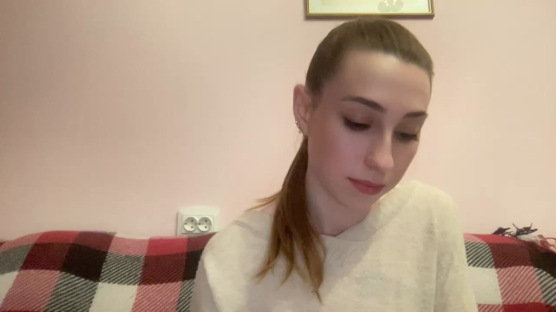 Gallery image thumbnail from Just_I's myfreecams stream on, 05/25/2024, 19:33 image 4 of 20
