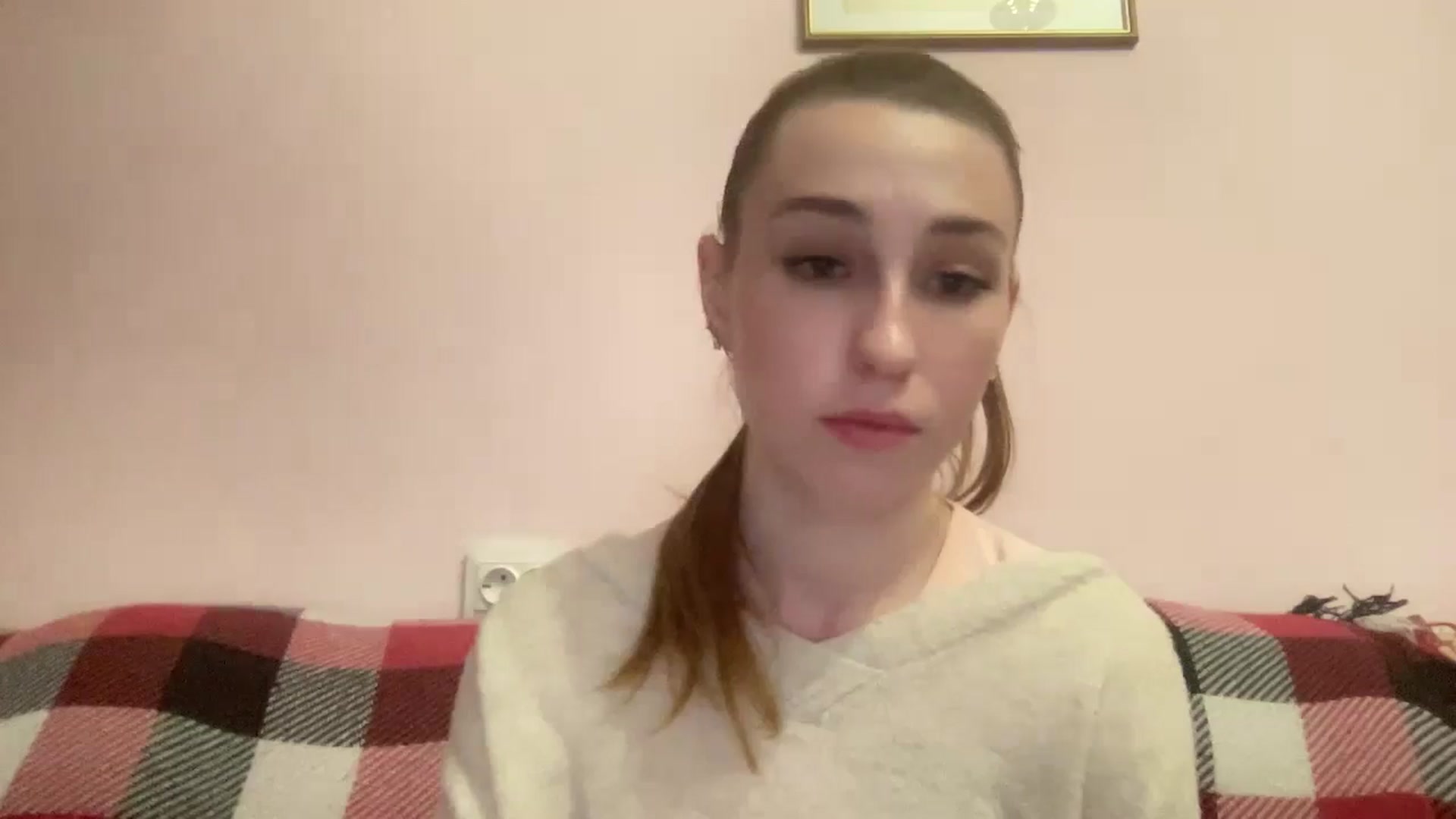 Gallery image thumbnail from Just_I's myfreecams stream on, 05/25/2024, 19:33 image 15 of 20