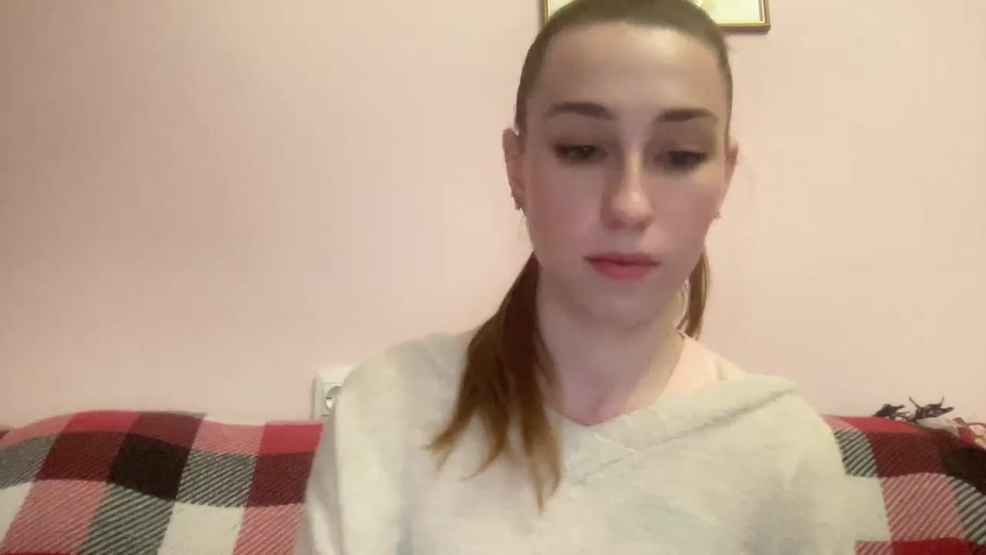 Gallery image thumbnail from Just_I's myfreecams stream on, 05/25/2024, 19:33 image 20 of 20