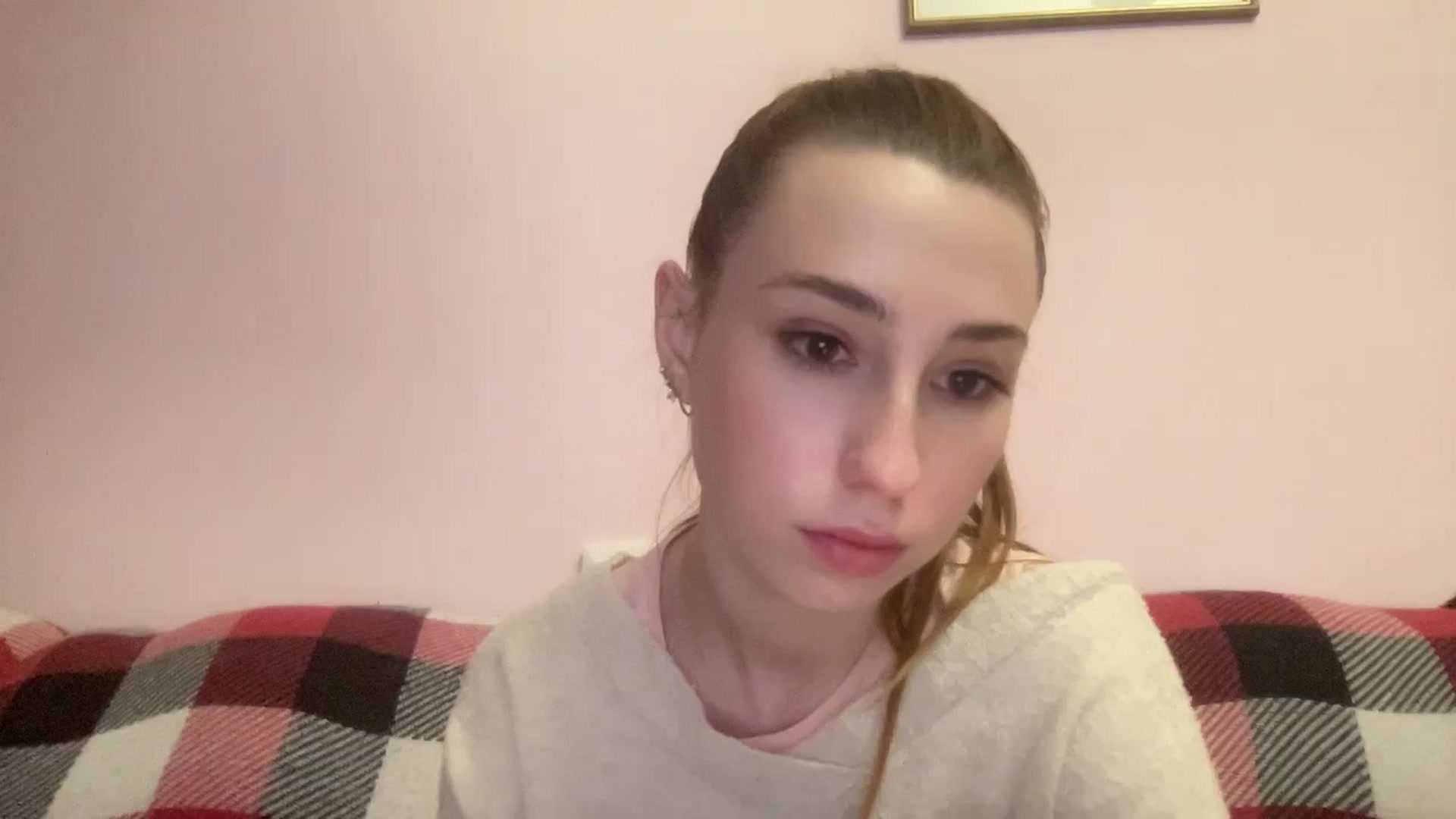 Gallery image thumbnail from Just_I's myfreecams stream on, 05/25/2024, 20:06 image 1 of 20