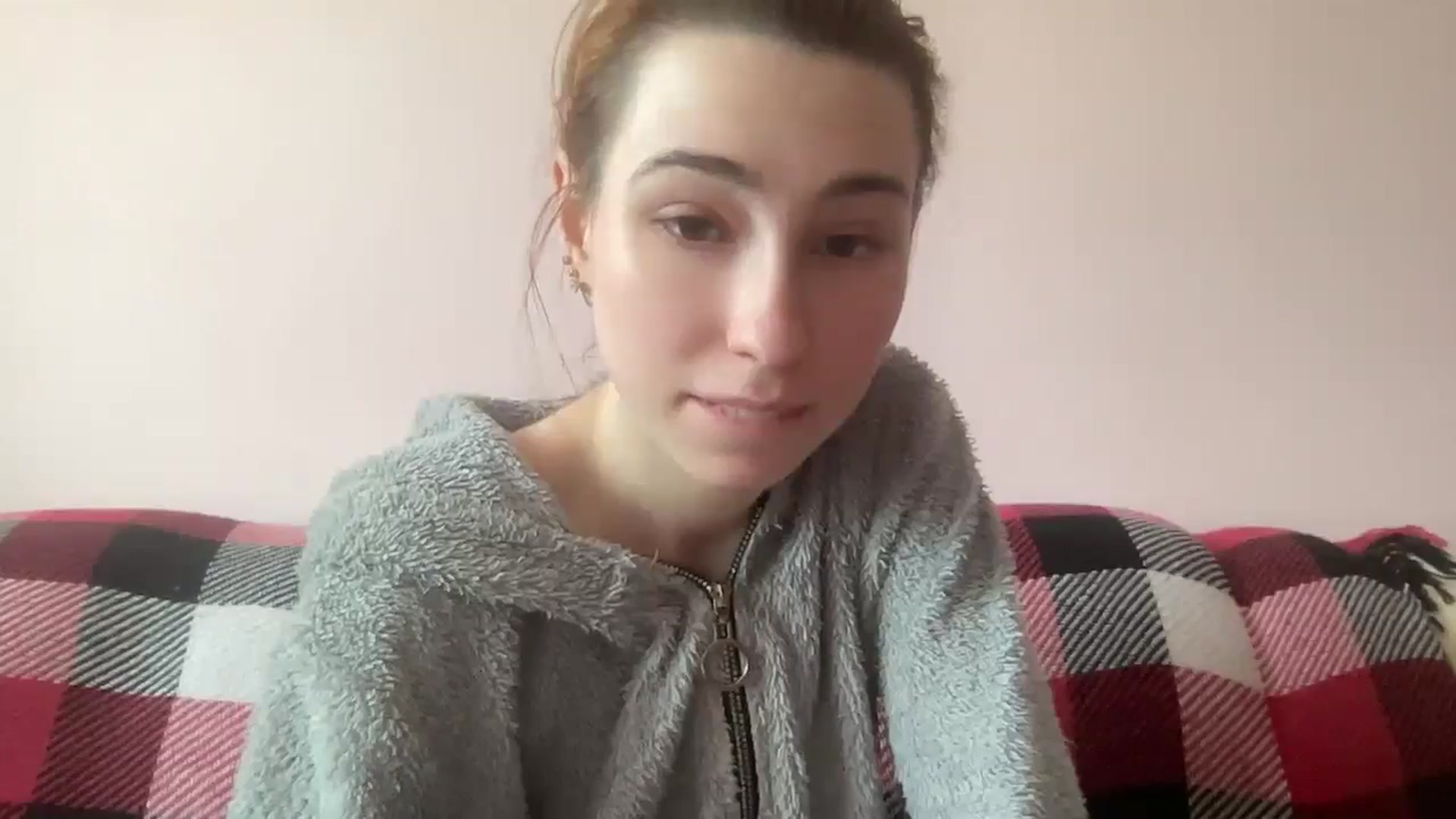 Gallery image thumbnail from Just_I's myfreecams stream on, 05/27/2024, 10:50 image 10 of 20