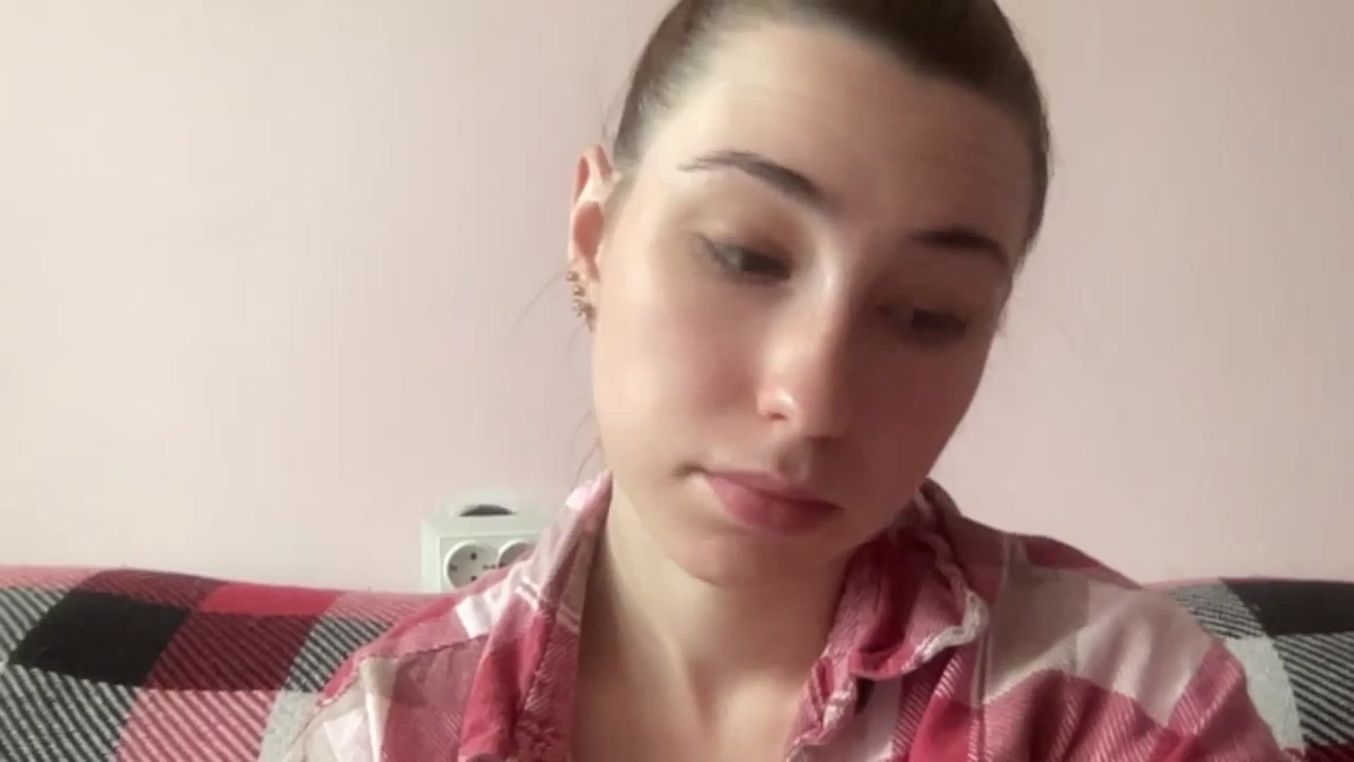 Gallery image thumbnail from Just_I's myfreecams stream on, 06/09/2024, 10:34 image 9 of 20