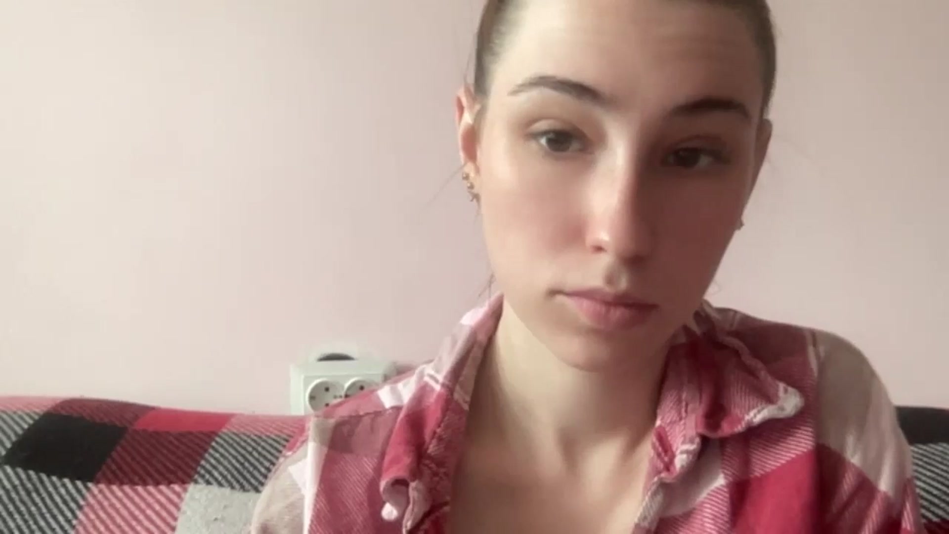 Gallery image thumbnail from Just_I's myfreecams stream on, 06/09/2024, 10:34 image 15 of 20