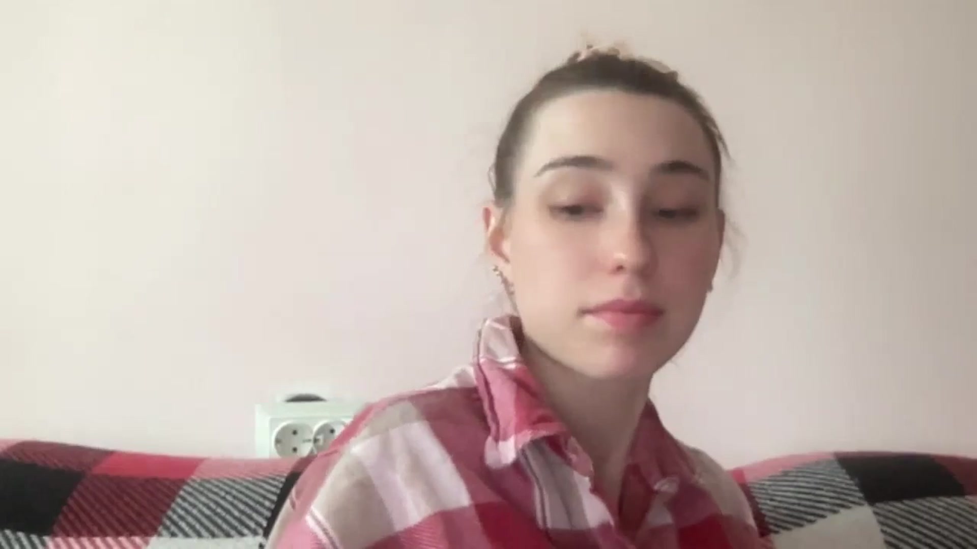 Gallery image thumbnail from Just_I's myfreecams stream on, 06/09/2024, 14:43 image 15 of 20
